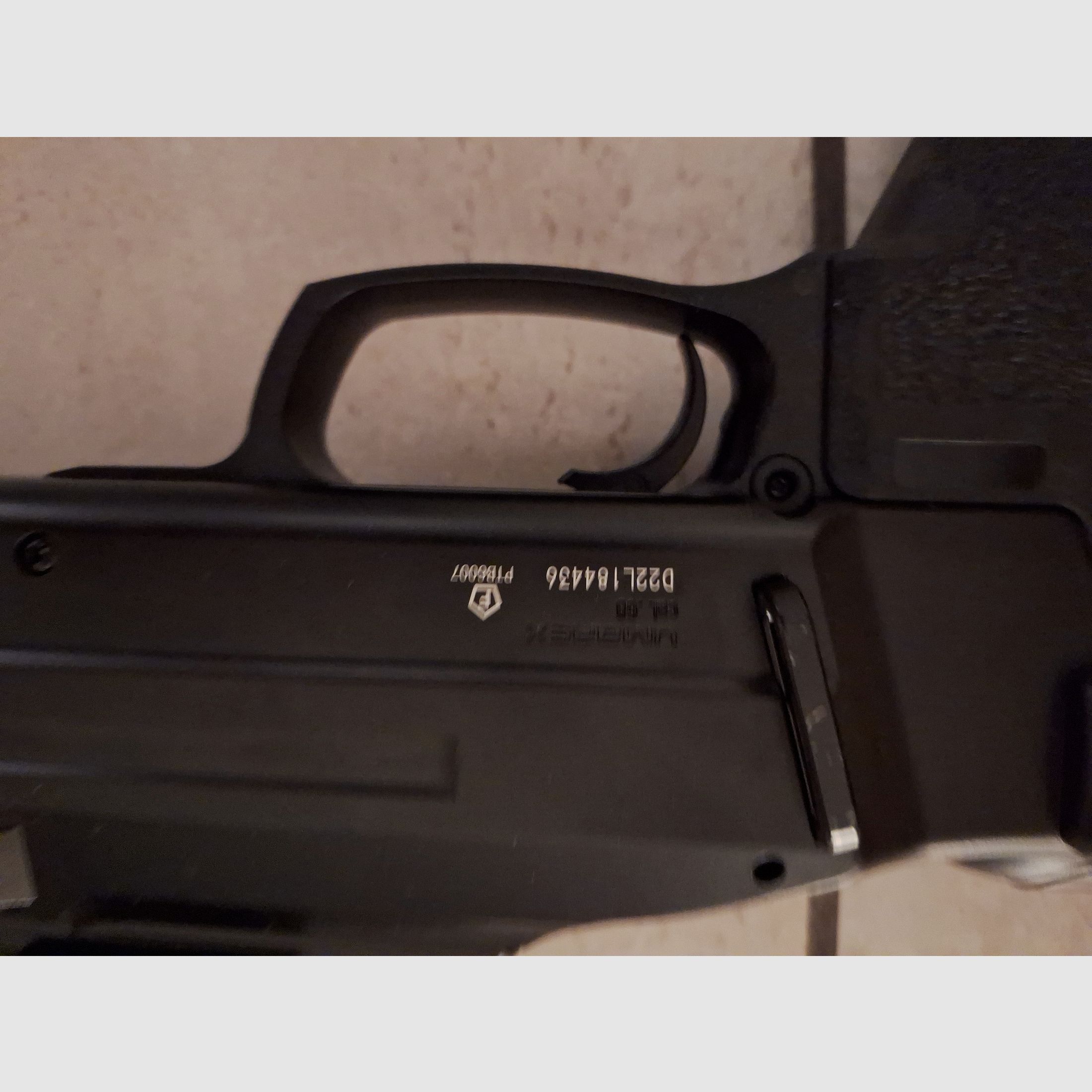 P2P HDX 68 BLACK Schwarz