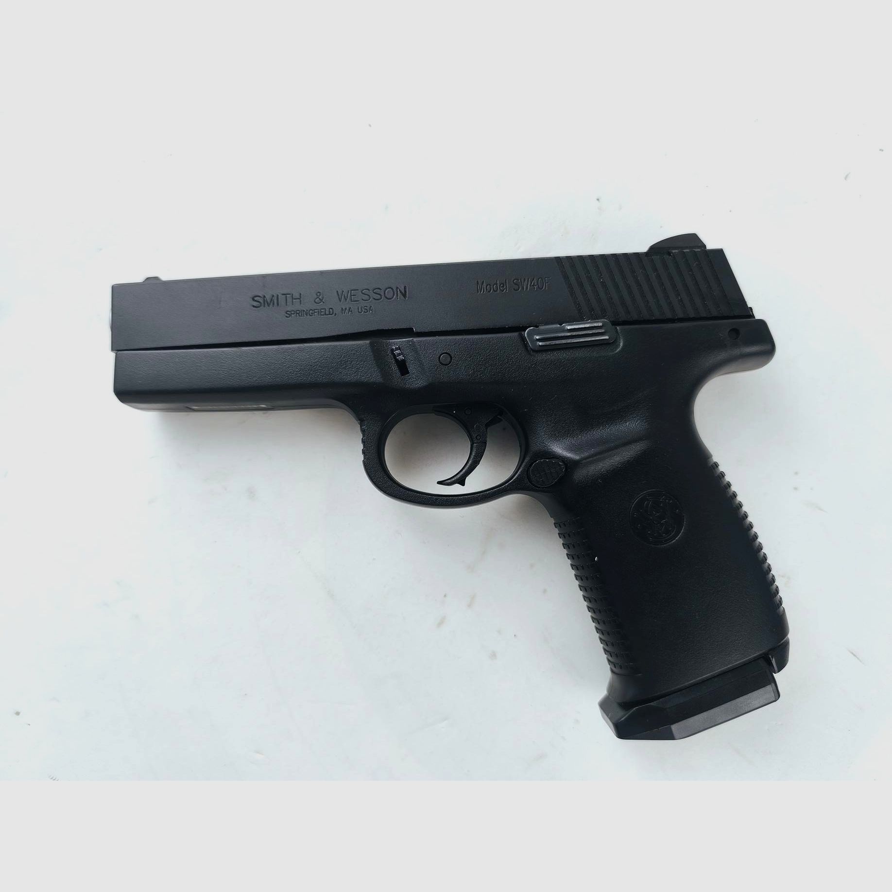 Smith & Wesson SW40F Pistole Kal. .40 S&W, Bild 2 von 5