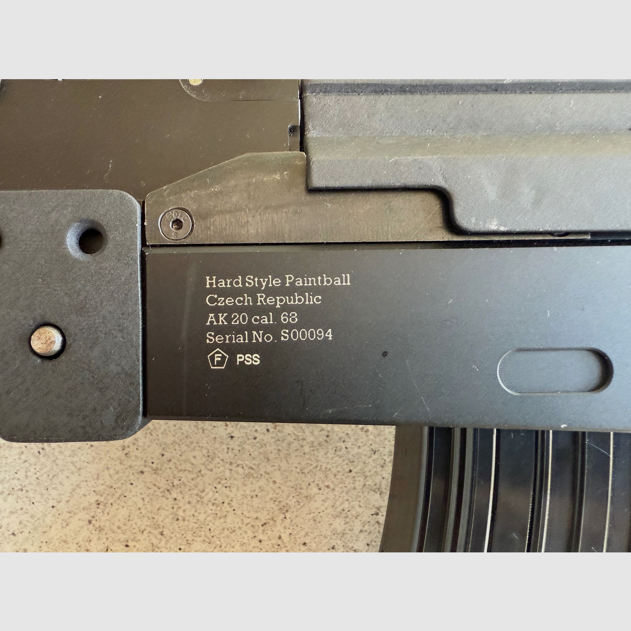Hardstyle AK-20 Kal. 68 Paintball Ram Broń