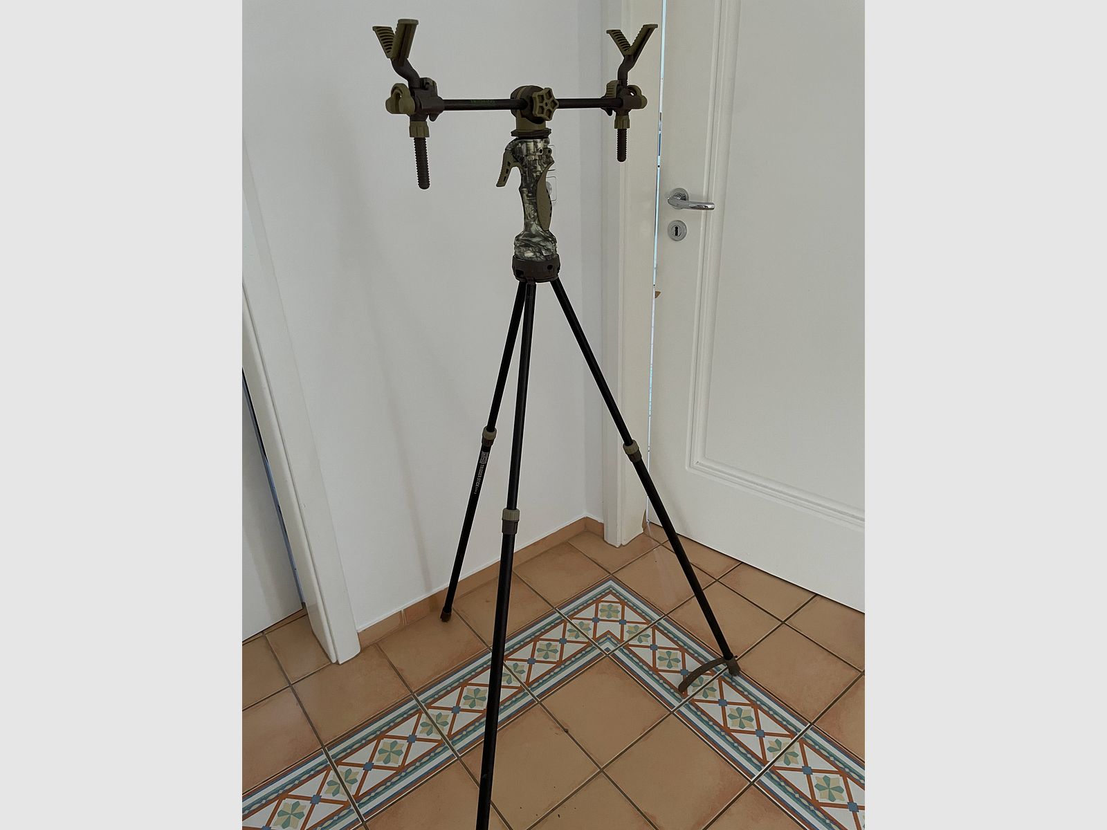 Primos Zielstock Gen 3 Tripod incluido soporte para rifle de 2 puntos