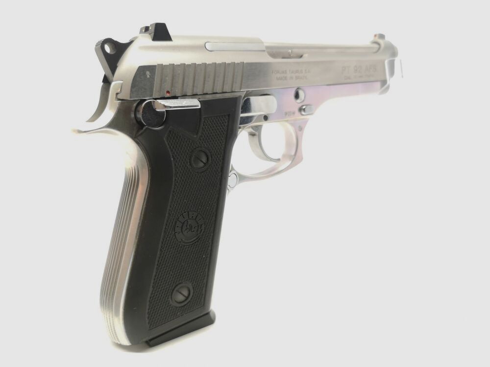 Taurus	 PT 92 AFS