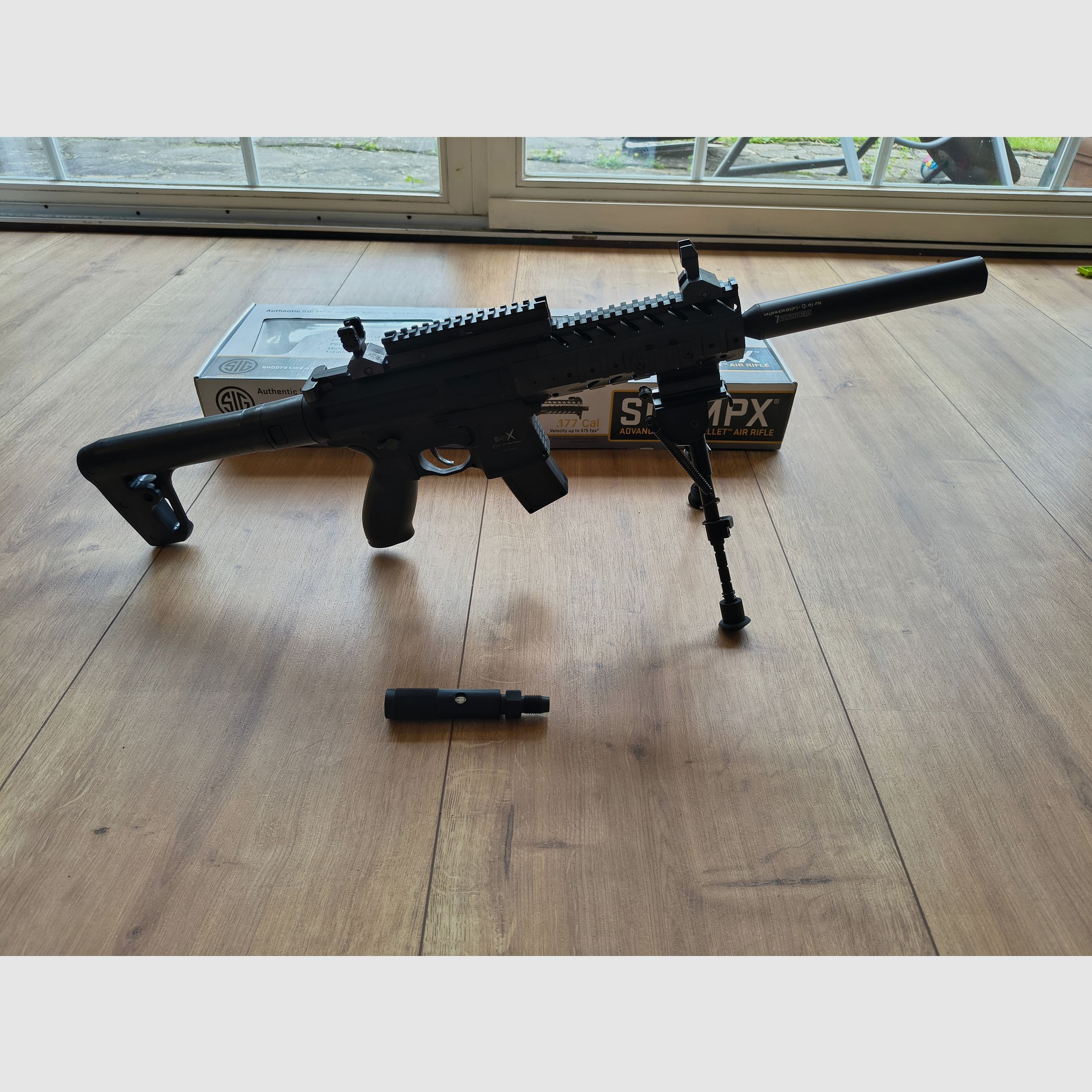 SIG SAUER MPX CO2 Gewehr 4,5mm Diabolo mit Schalldämpfer