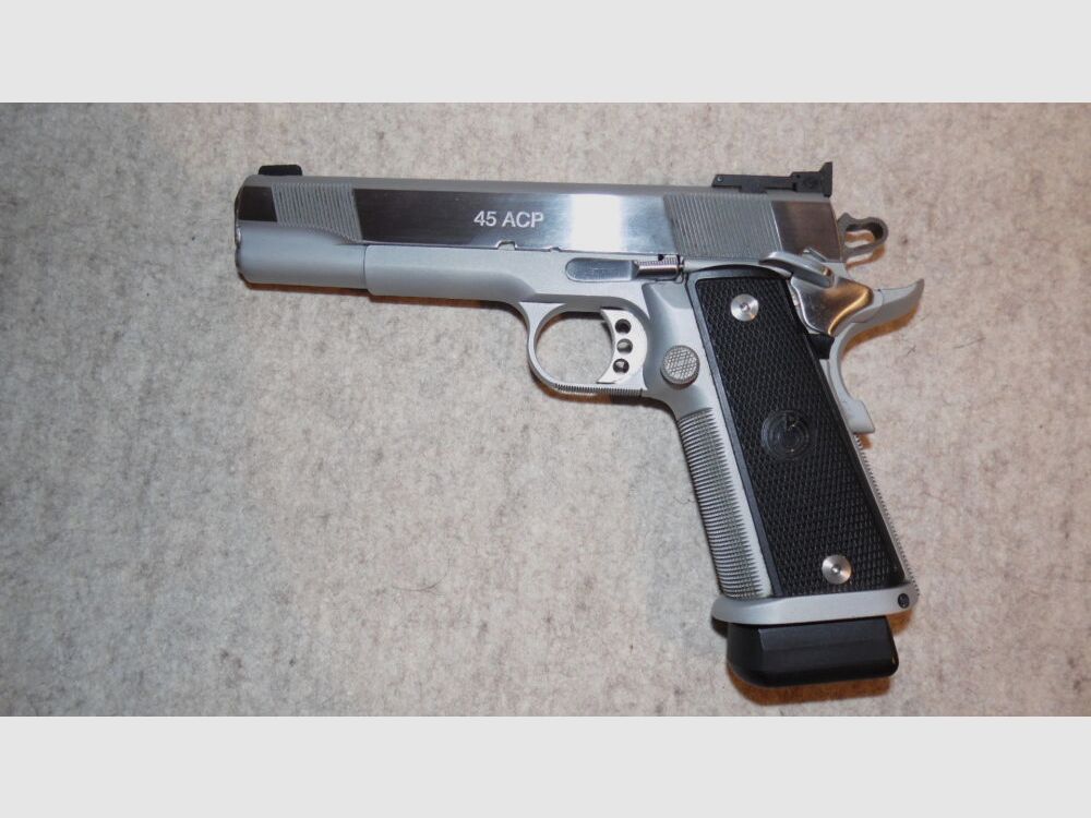 Les Baer Ultimate Para