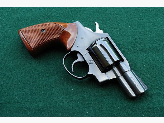 Colt Detective, 2 " Lauflänge, Original Colt Griffschalen