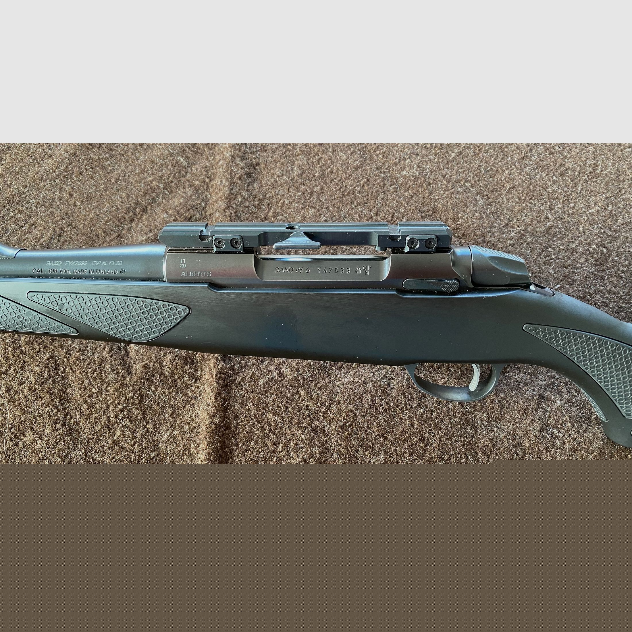 Sako 85 Black Bear / .308 / Dentler