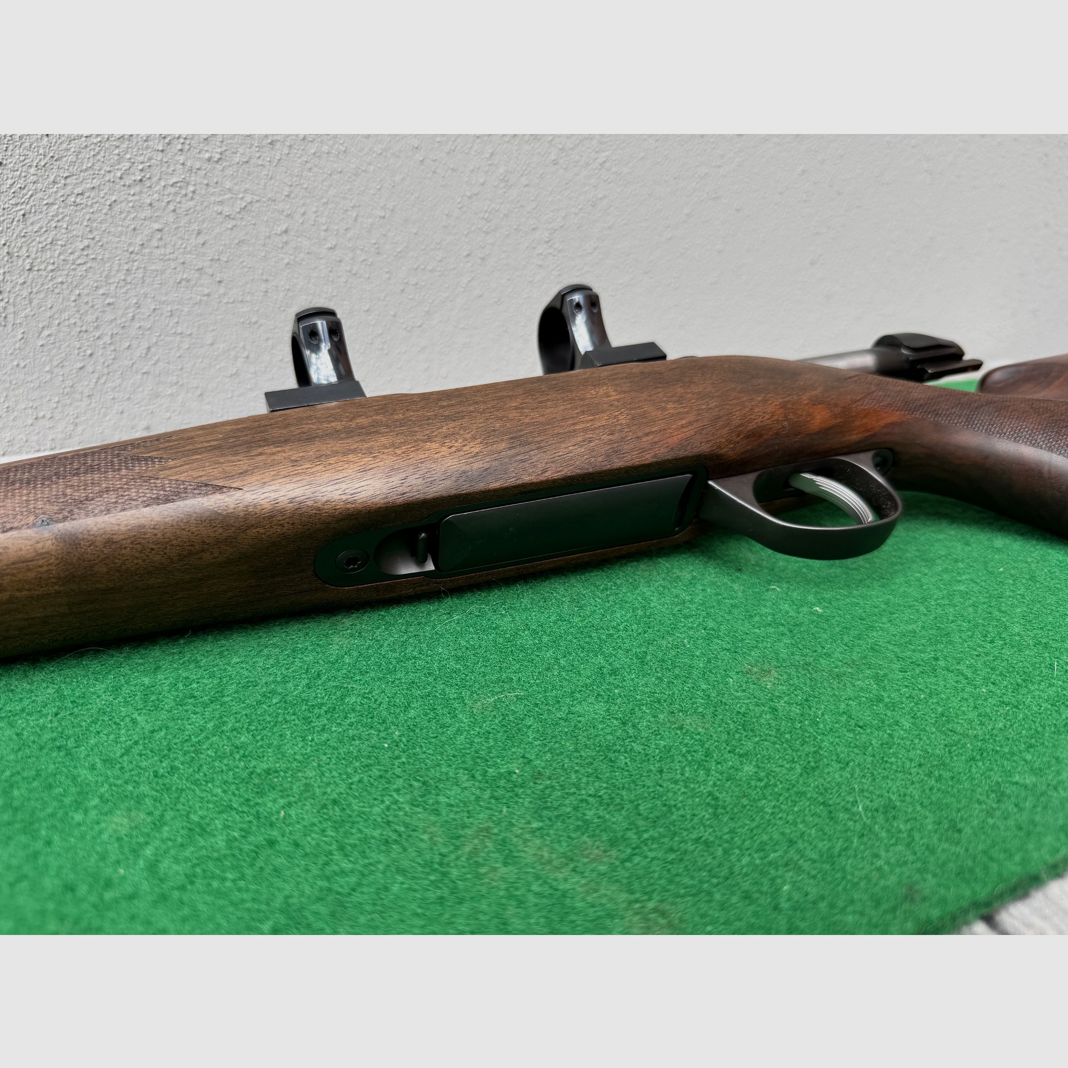 Sako 85 Grizzly 308 Win acanalado hermosa culata de madera