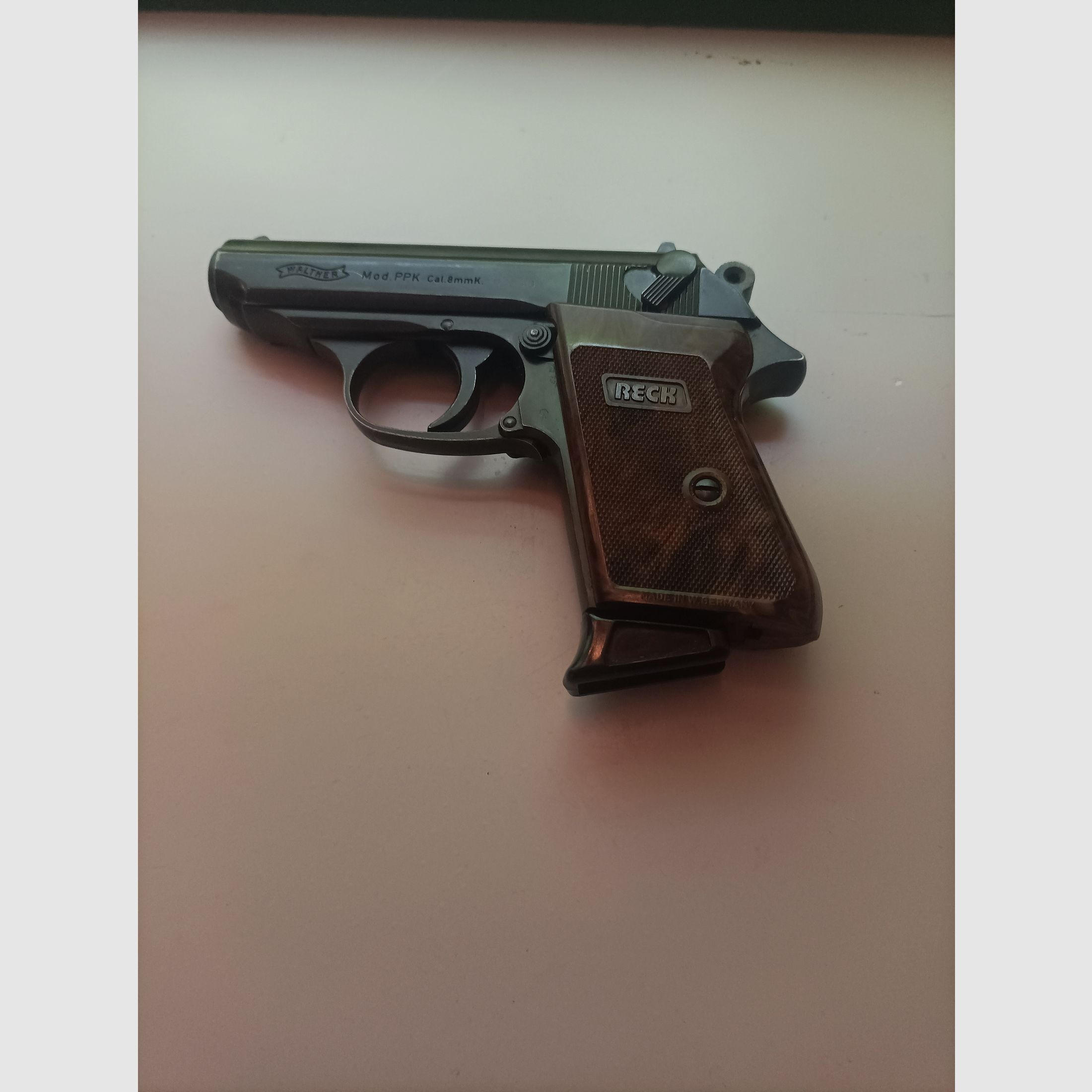 Walther PPK 8mm Knall