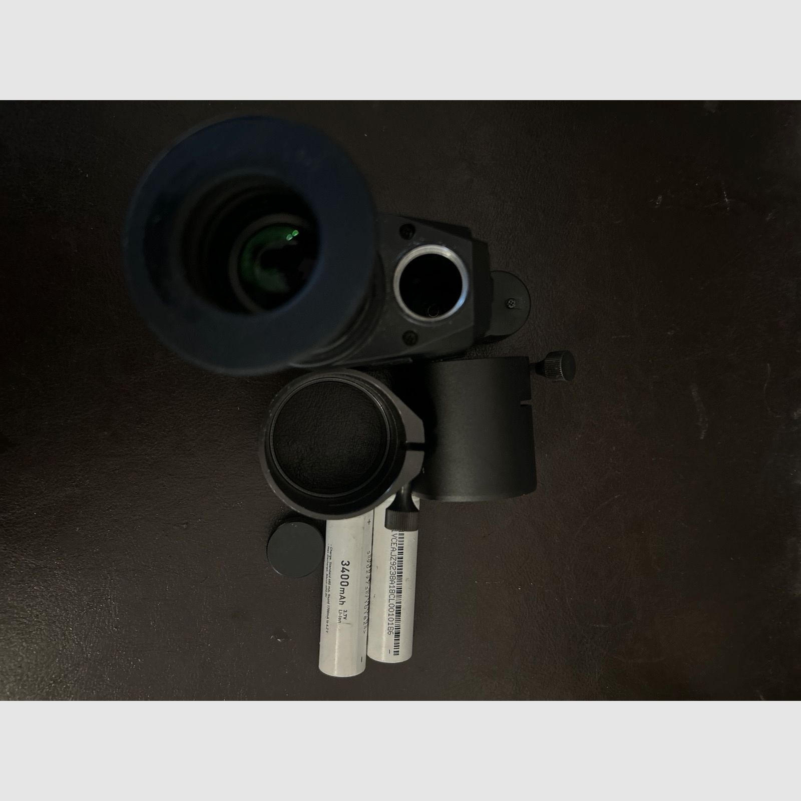 Sytong HT-66 Edizione Tedesca Dispositivo di Visione Notturna + 2 Adattatori + Batterie