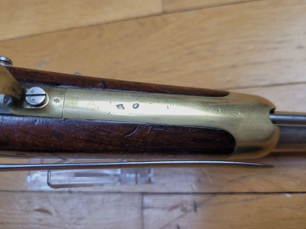 Wunderschöne und sehr seltene Marinepistole Modell 1849 – Waffe von August 1851 – Nationale Fertigung Châtellerault – Alle Stempel lesbar und einheitlich – Lesbarer Holzstempel – Hervorragender Zustand – Quasi museales Stück!, Bild 16 von 24