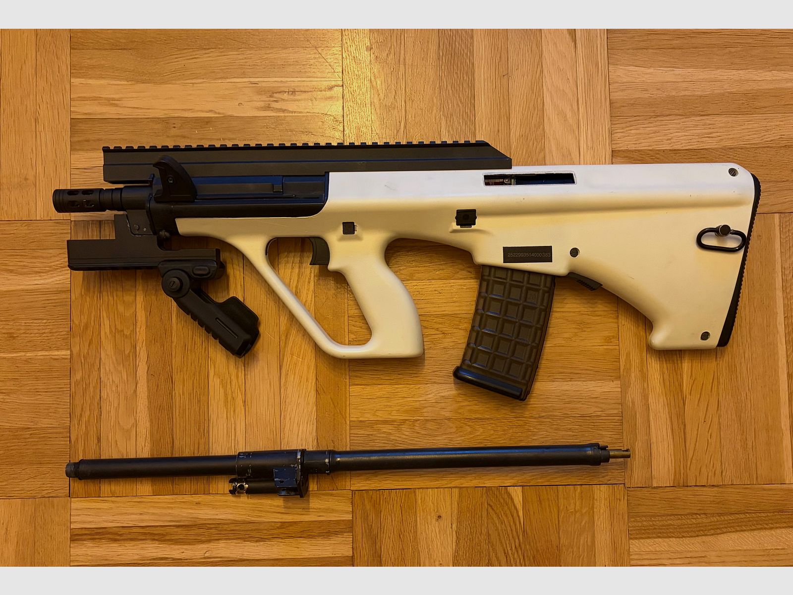 ASG AUG XS Commando mit AirsoftPro Hop-Up, Gate MOSFET & umfangreichen Upgrades