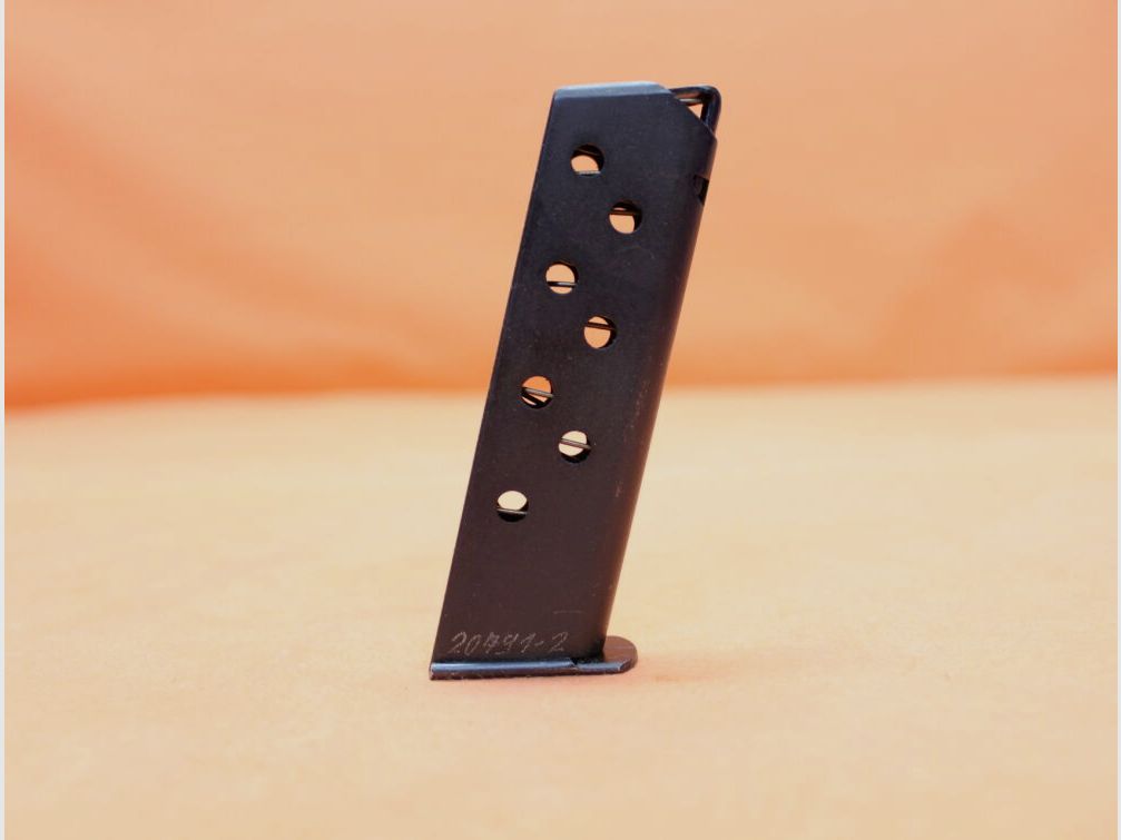 DDR SURPLUS Walther PP: Magazine DDR 0/1001 8-schots geblauwde zonder magazijnhuls 7,65mm Browning