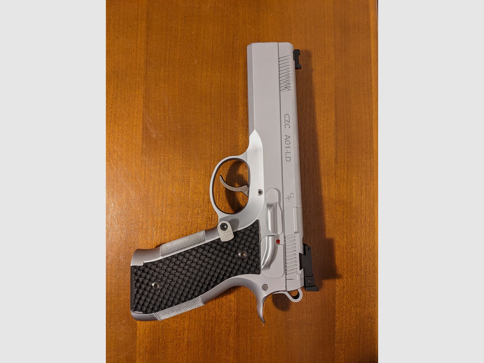 CZC A01-LD OR avec beaucoup d'accessoires