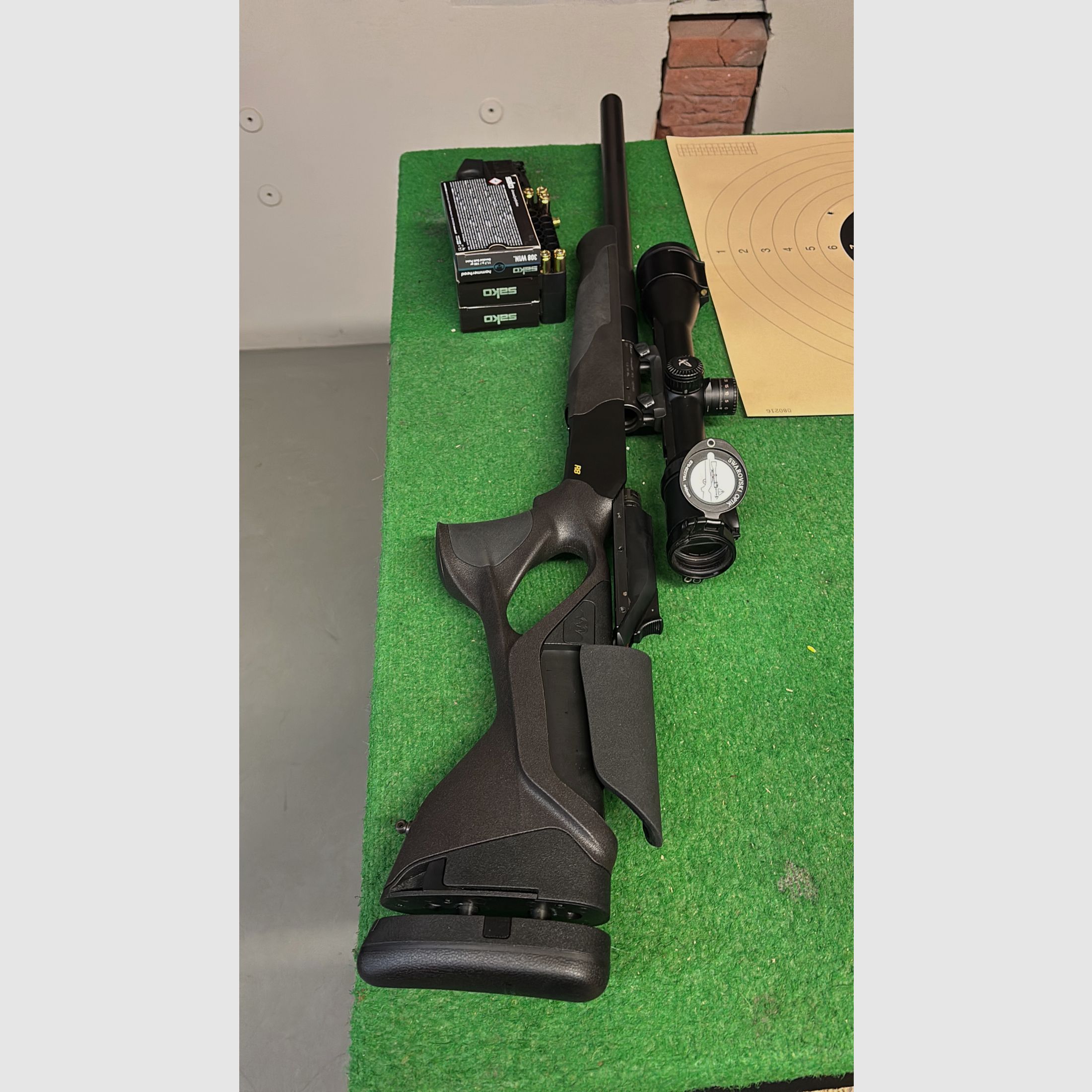 Blaser R8 Ultimate Silence 47cm barrel 308 caliber.
