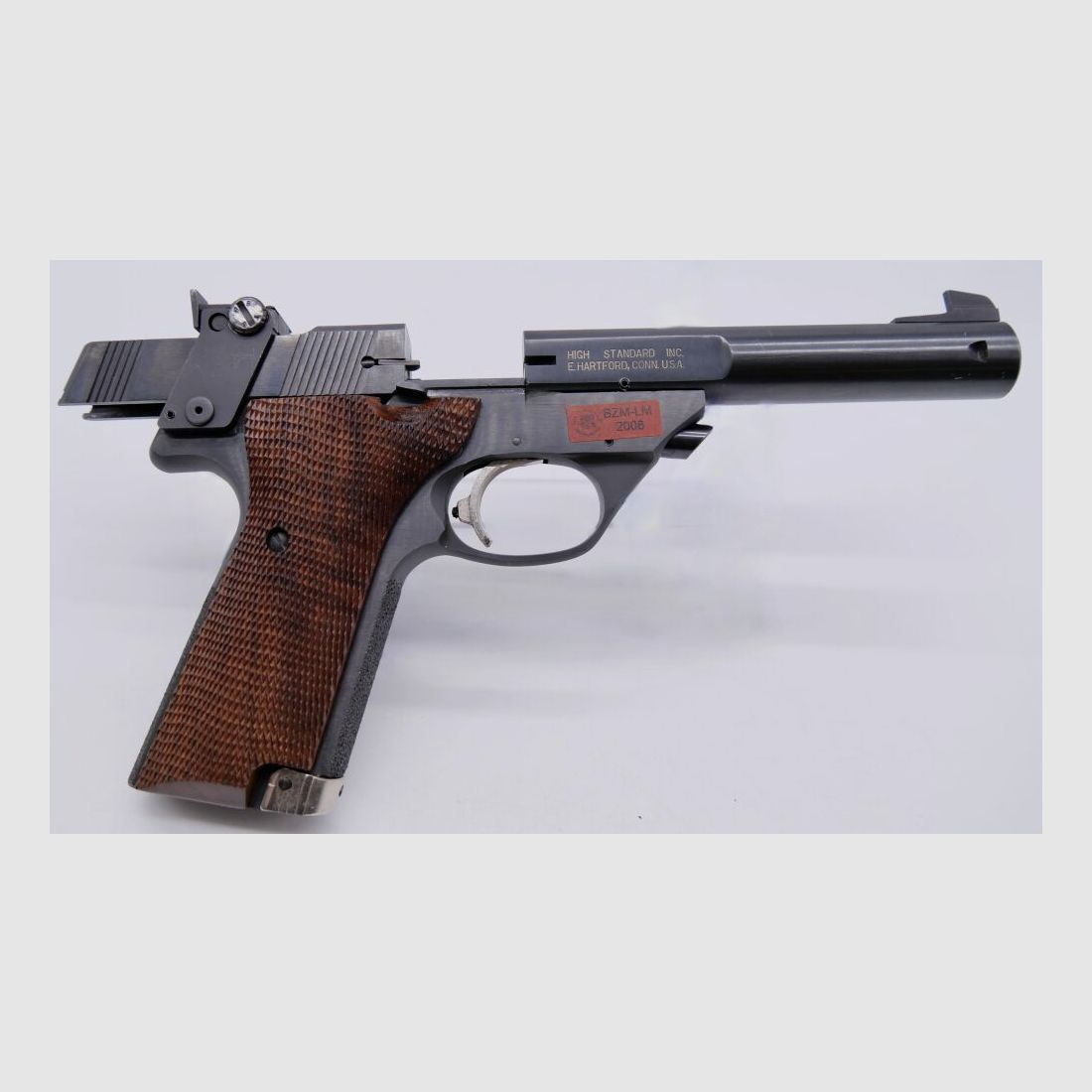 High Standard Supermatic Citation .22 l.r. 5.5" barrel length wooden grips .22lr