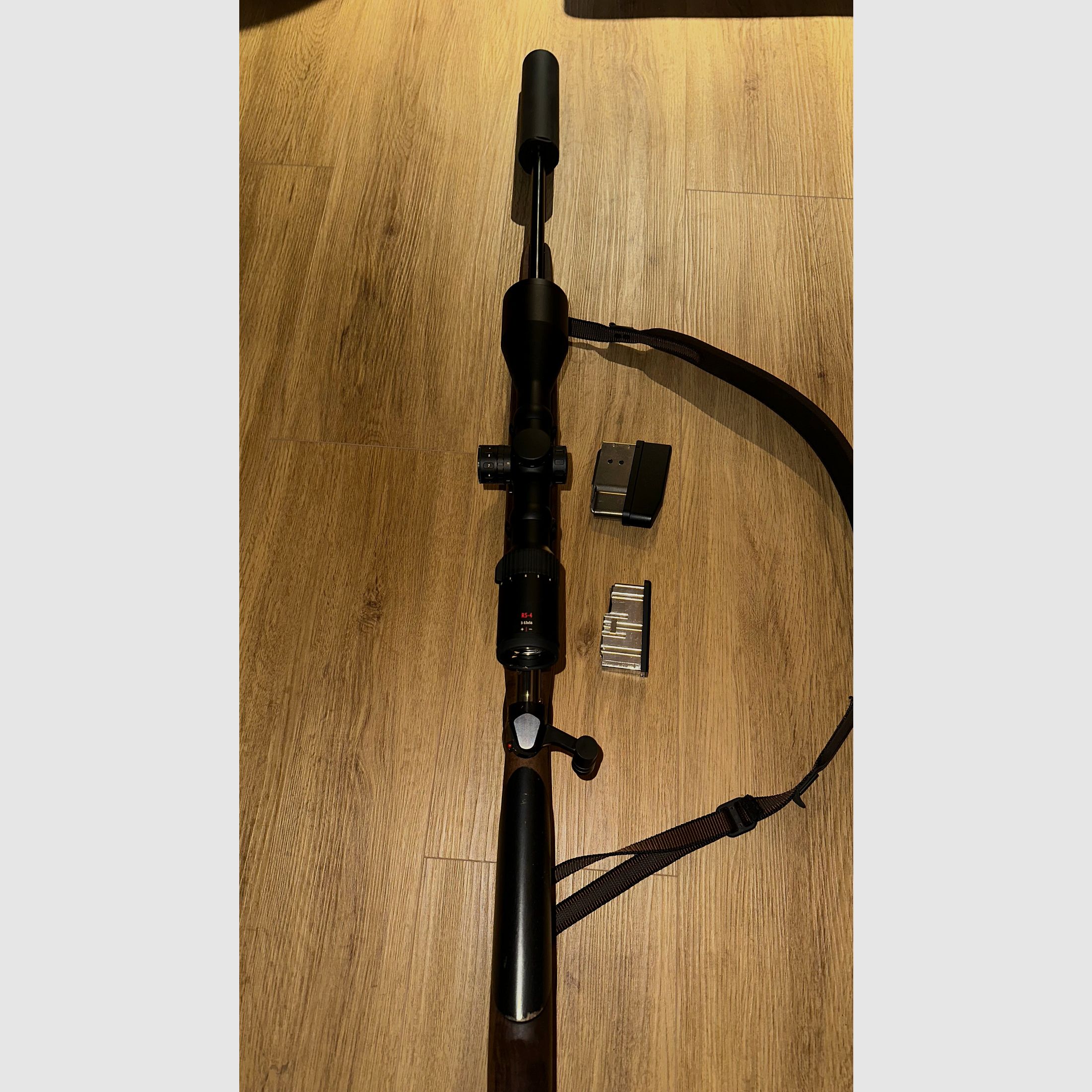 Heym SR30 Ranger UT .308 Win rifle de cerrojo recto con óptica y silenciador