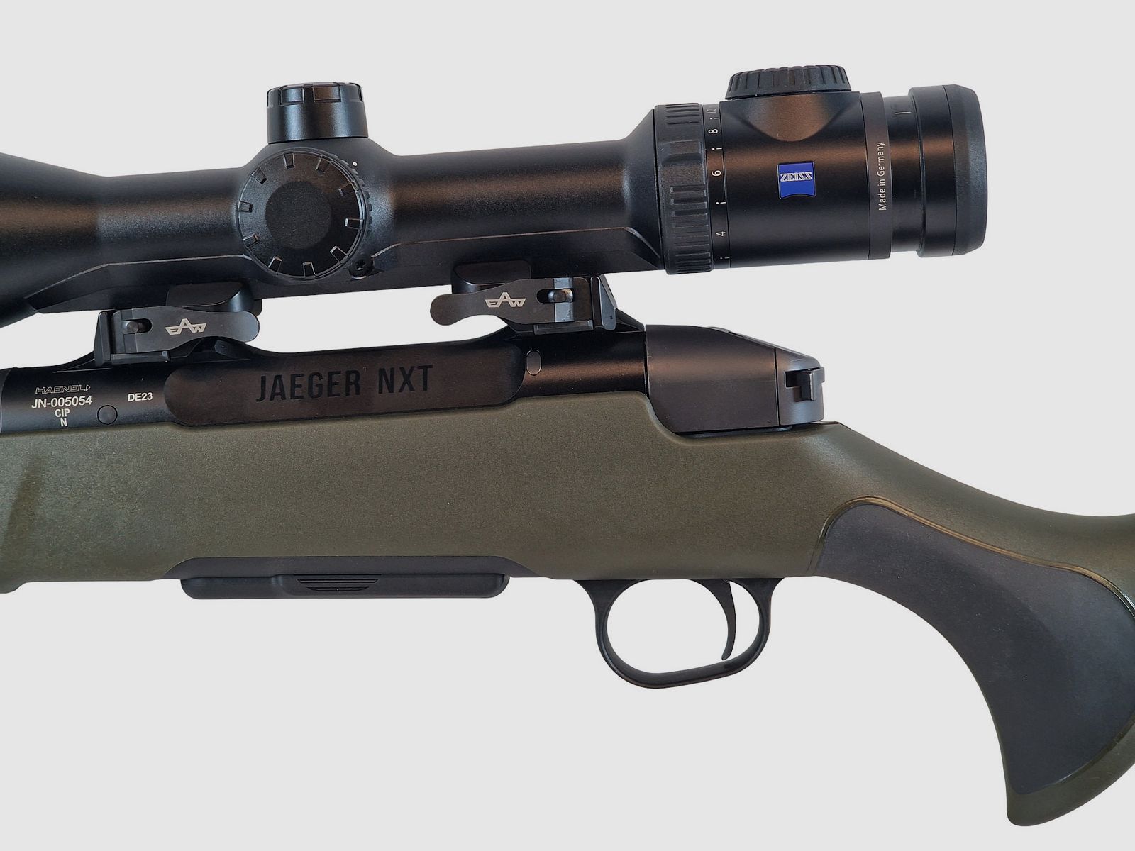 Haenel Jäger NXT im Kal. 308 Win mit M15x1 und Zeiss V8 1,8-14x50 