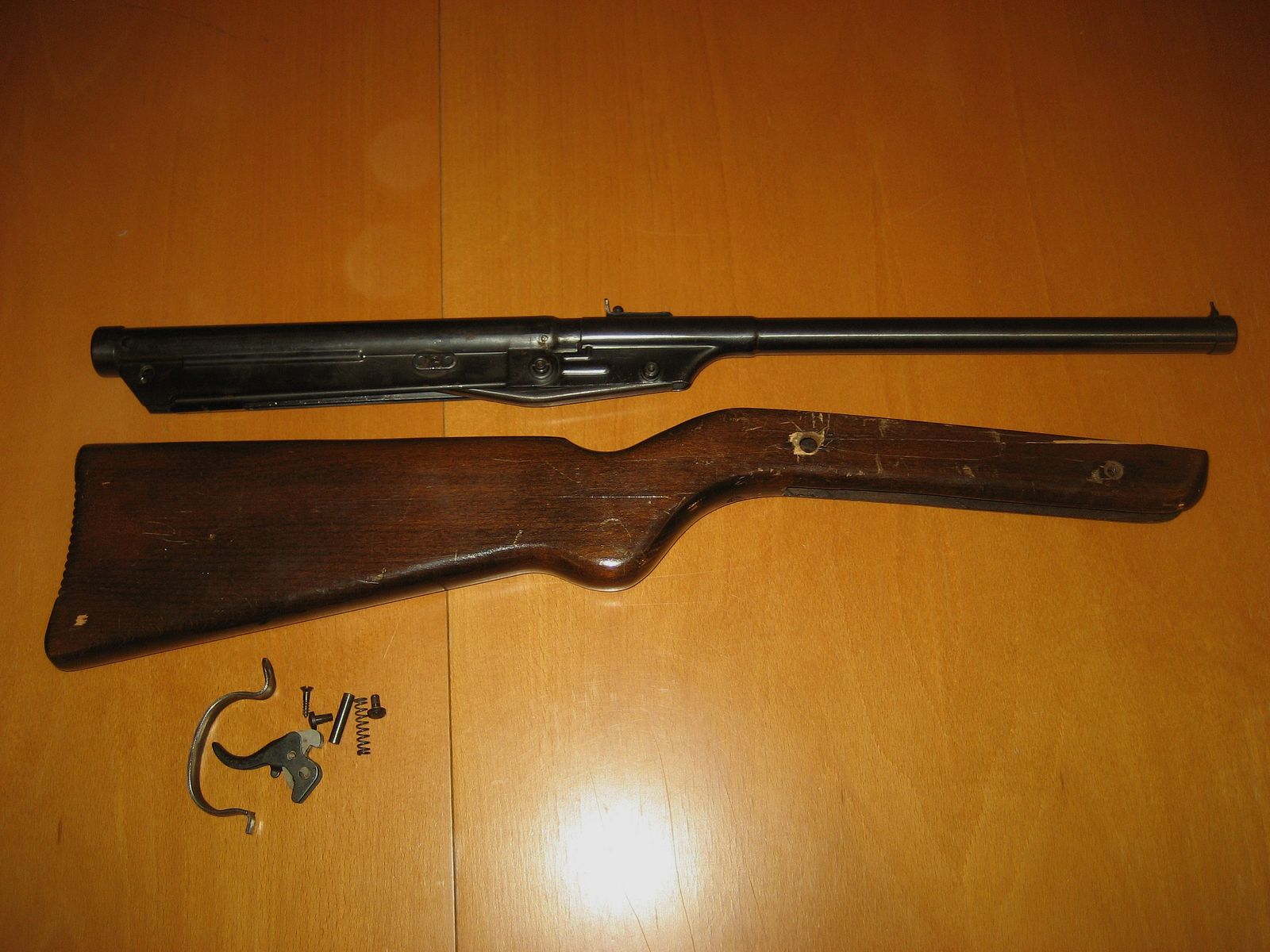 Diana Luftgewehr 16 zerlegt