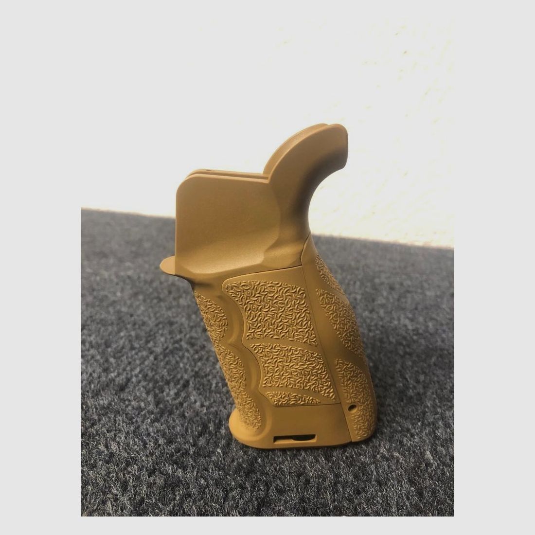 HK Adaptive Battle Grip grip sand color/RAL8000 - NEW - Heckler & Koch Mr223 Mr308 HK416 HK417 HK433 HK437 G95k KSK Ar15