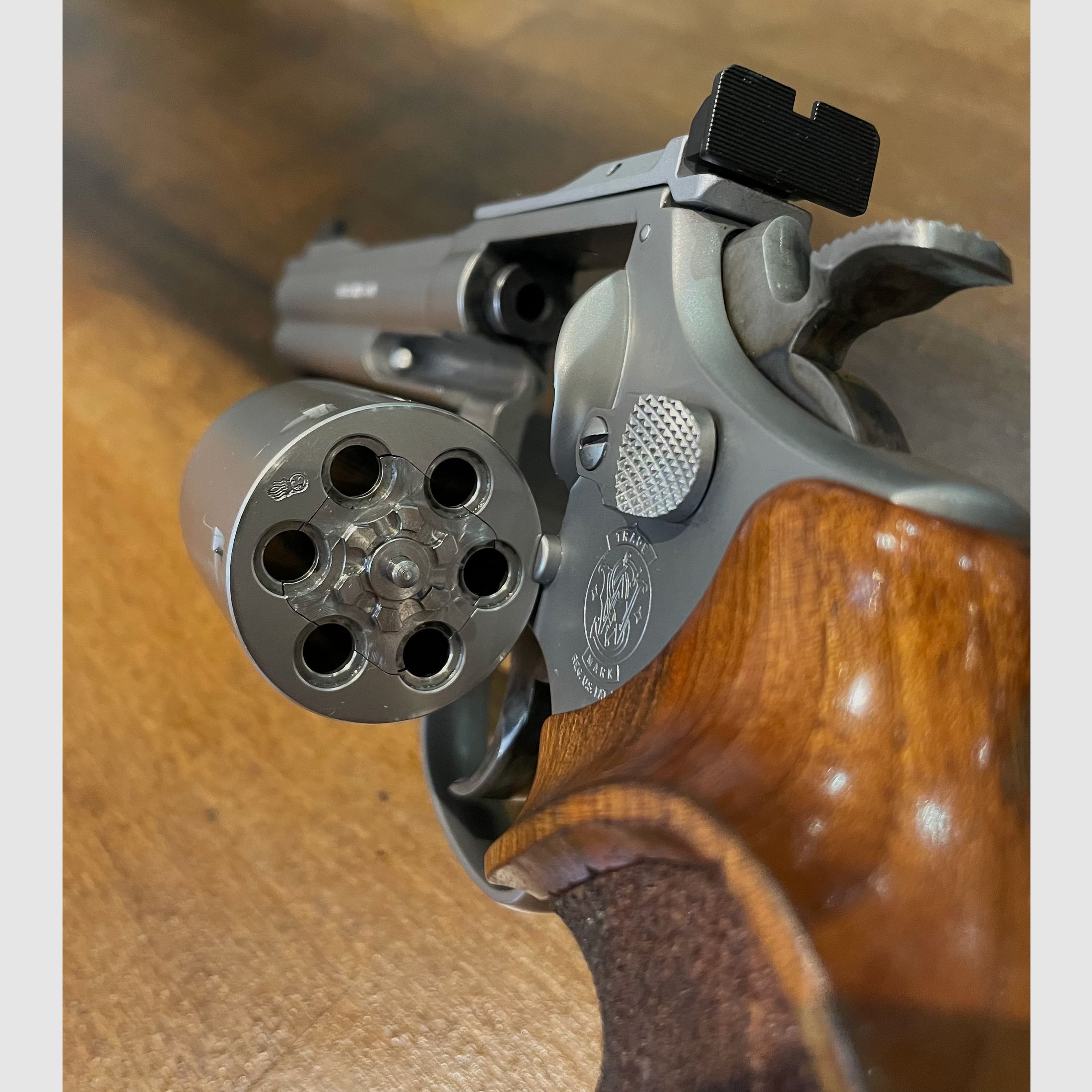 Smith & Wesson Revolver Mod. 617 Euro Sport Cal. .22 l.r 6