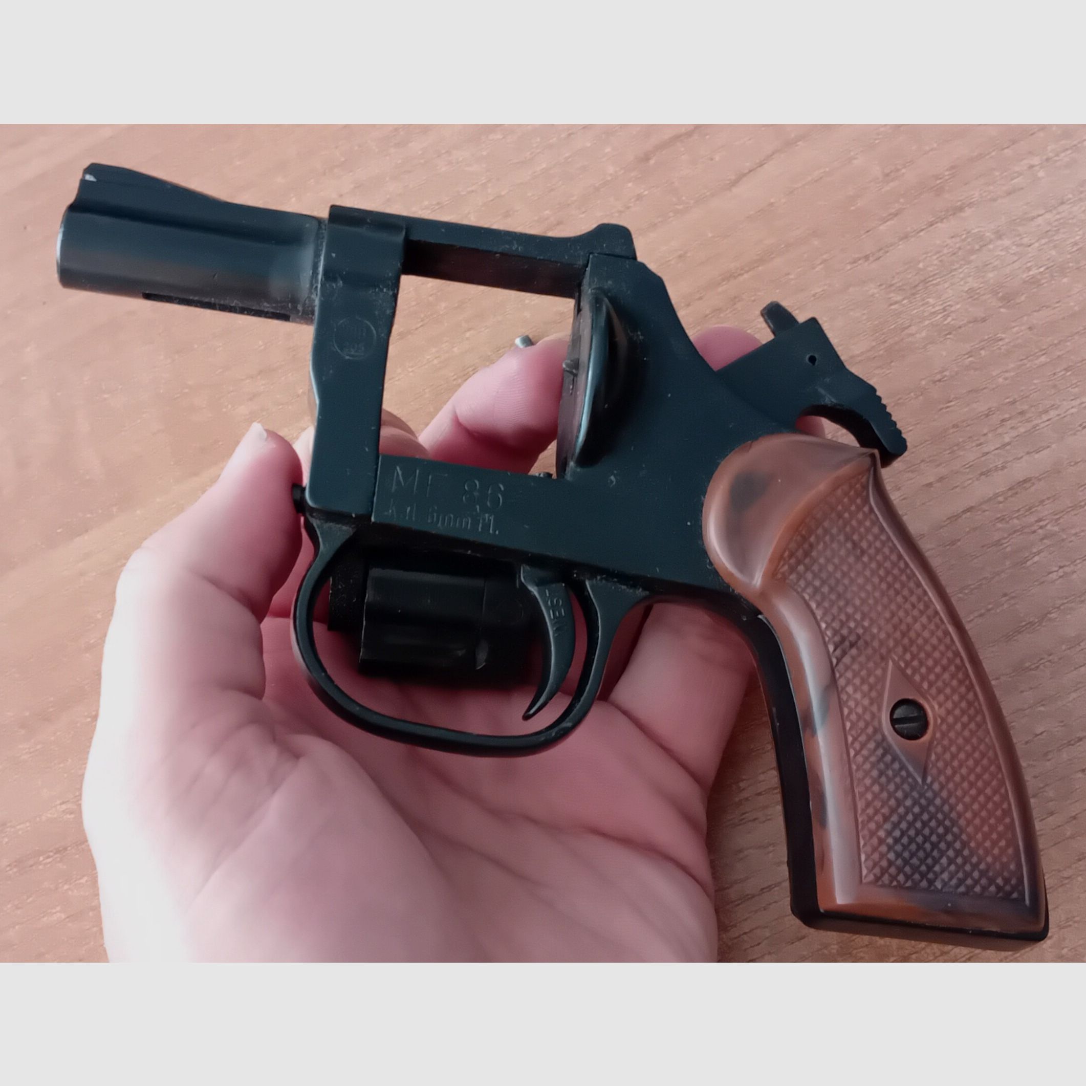 Cuno Melcher ME86 Kal. 6mm Knall/ PTB 205