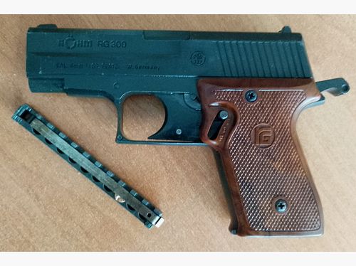 Alte Röhm RG 300 Schreckschuss Pistole Kal. 6 mm Knall Flobert