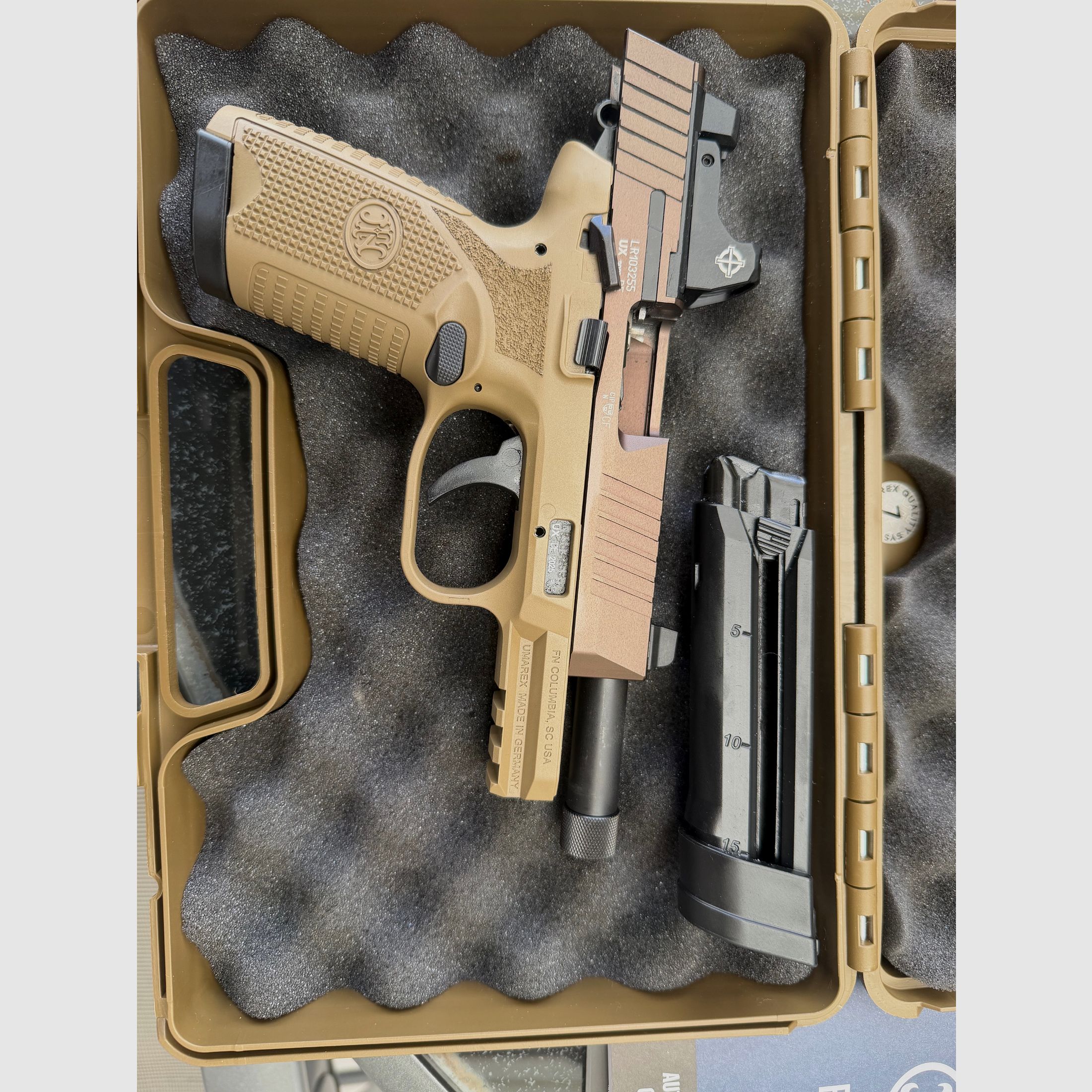 FN502T FDE | with red dot sight | like new