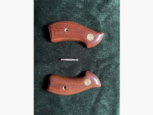 Erma wooden grips