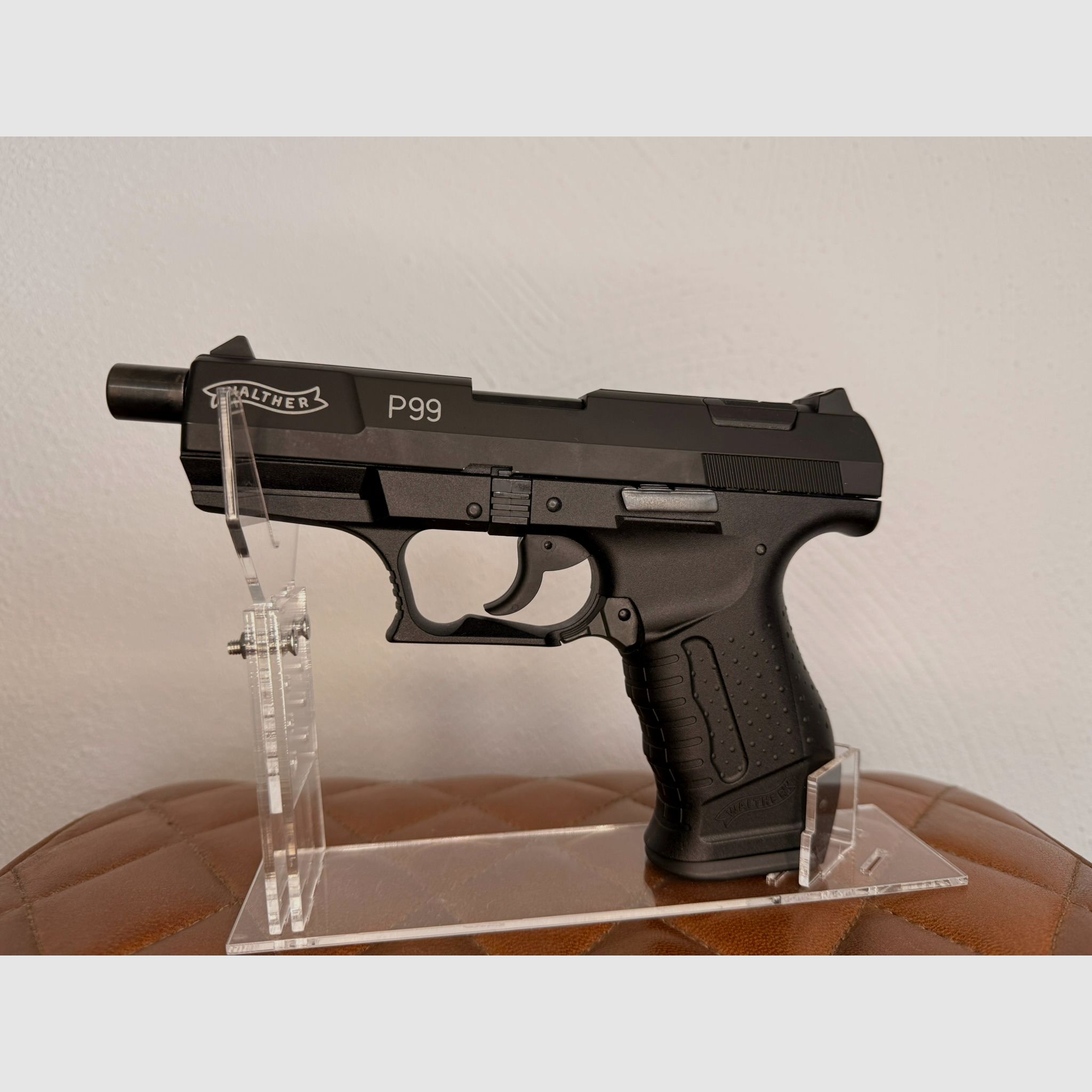 Walther P99 blank firing pistol 9mm P.A.K. black