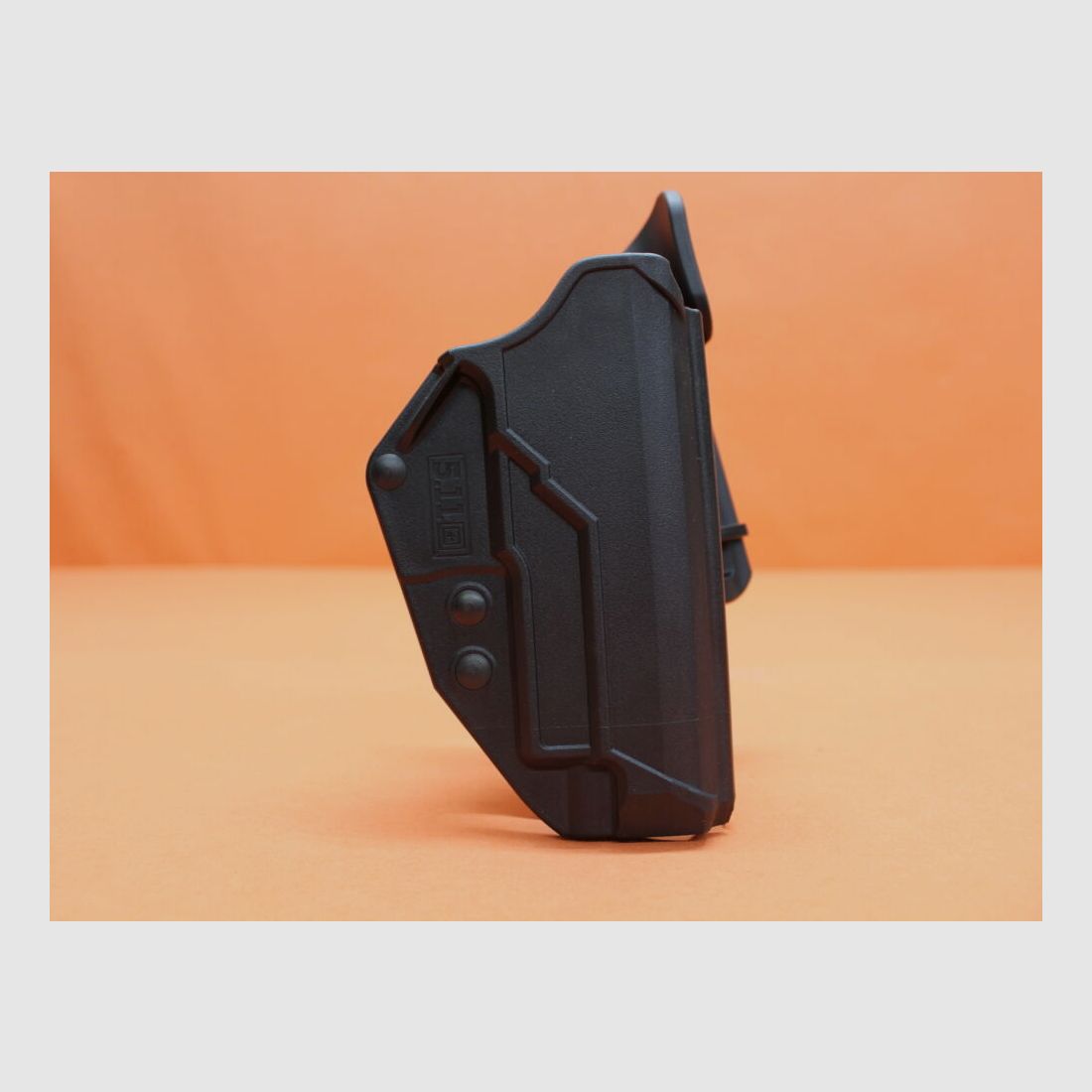 5.11 5.11 Uchwyt na pamięć USB (50100) 019 Czarny SIG Sauer P220/P226 praworęczny czarny