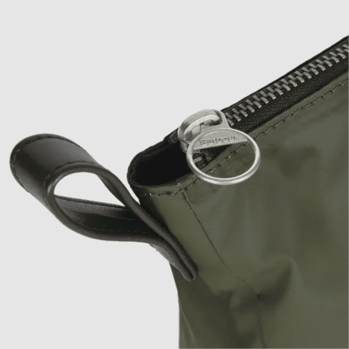 BARBOUR Washbag Oliv Kulturbeutel mit Handtuch