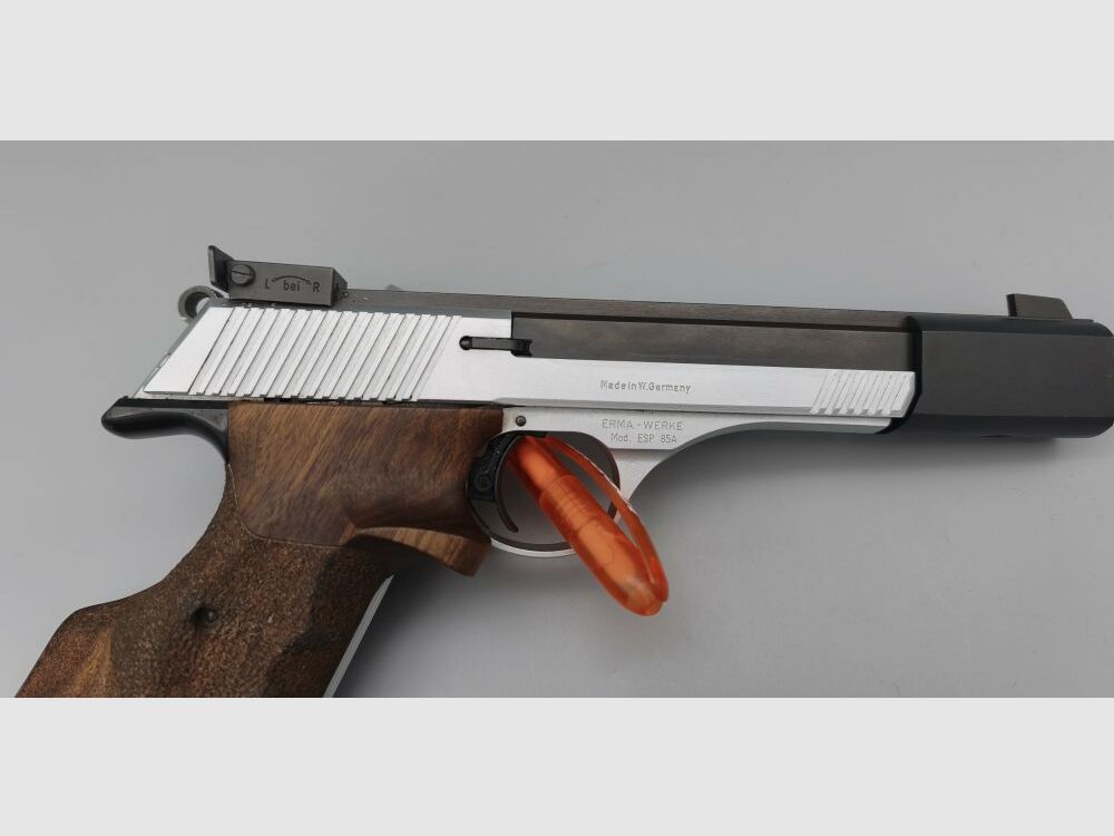 Erma ESP 85A Pistola Deportiva KK Bicolor con Empuñadura Nill Form .22lr