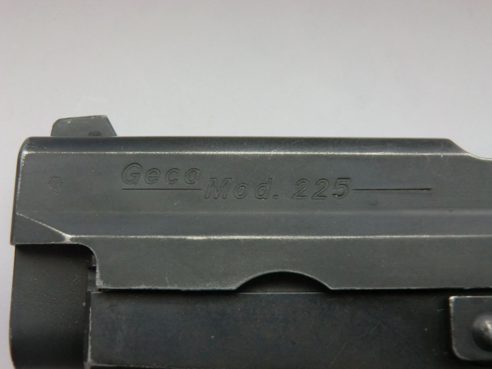 GECO Mod. 225  9mm P.A.K.  PTB: 636  Beschuss: KH 1997  9 - Schuss Magazin,   Made in Germany