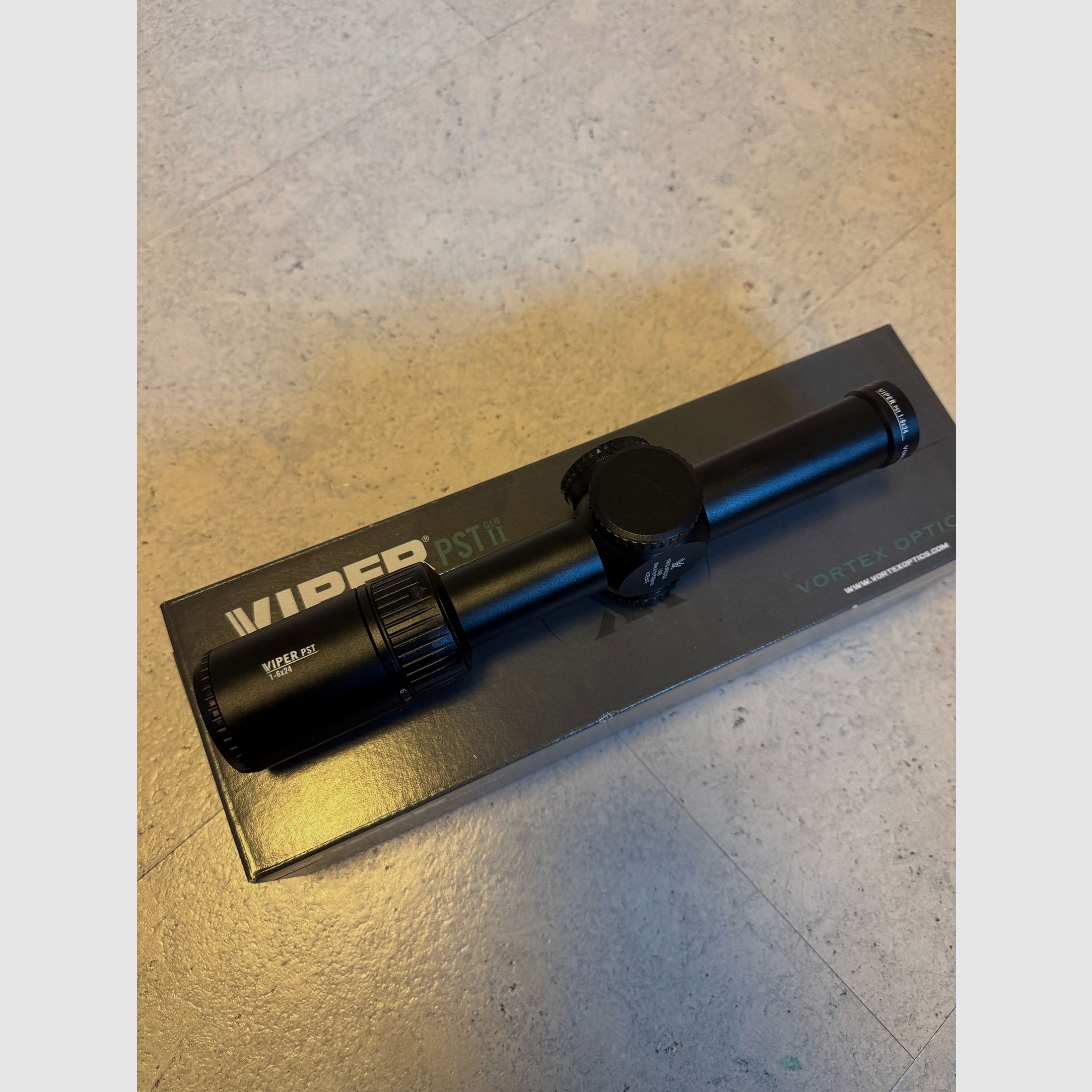 Vortex Viper PST Gen II 1-6x24 VMR-2 MRAD