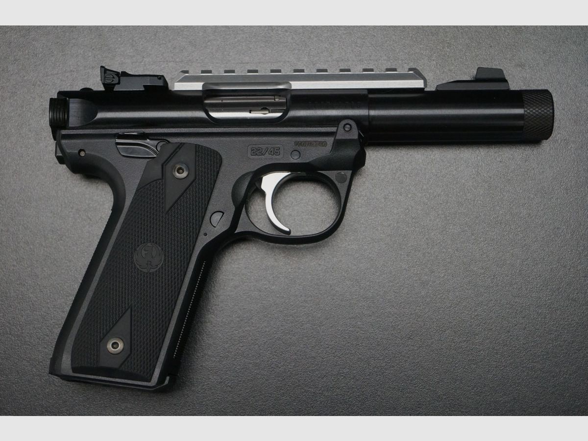 Ruger Mark IV 22/45 Blued, afbeelding 1 van 7