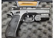 Beau Pistolet CZ 75 SP01 Shadow Lampe tactique + Laser – 3 (!) chargeurs – accessoires – Etat neuf !