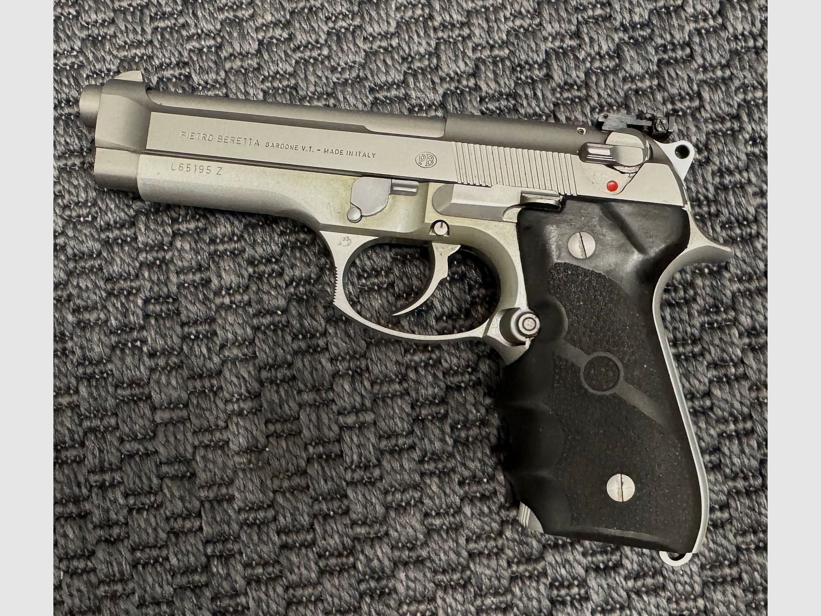 Beretta 92 FS stainless 9mm