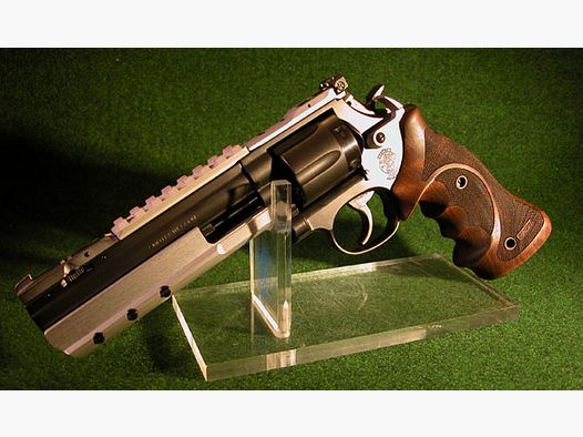 Black-Diamond PRACTICAL DUOTONE S&W 586 6"Zoll 357 Magnum