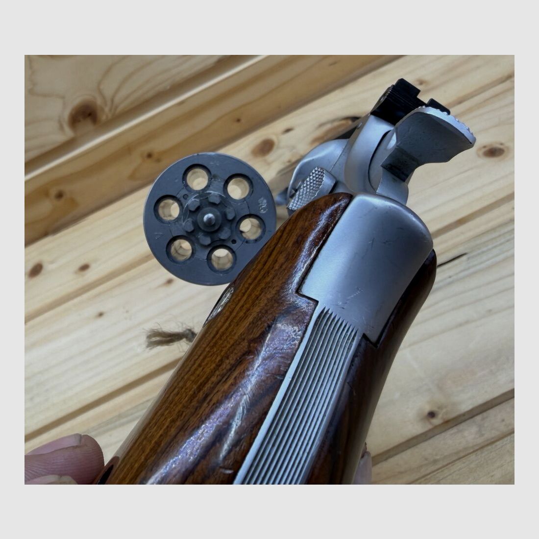 Smith & Wesson Mod. 617 Target Champion .22 l.r. Impugnature in legno .22lr