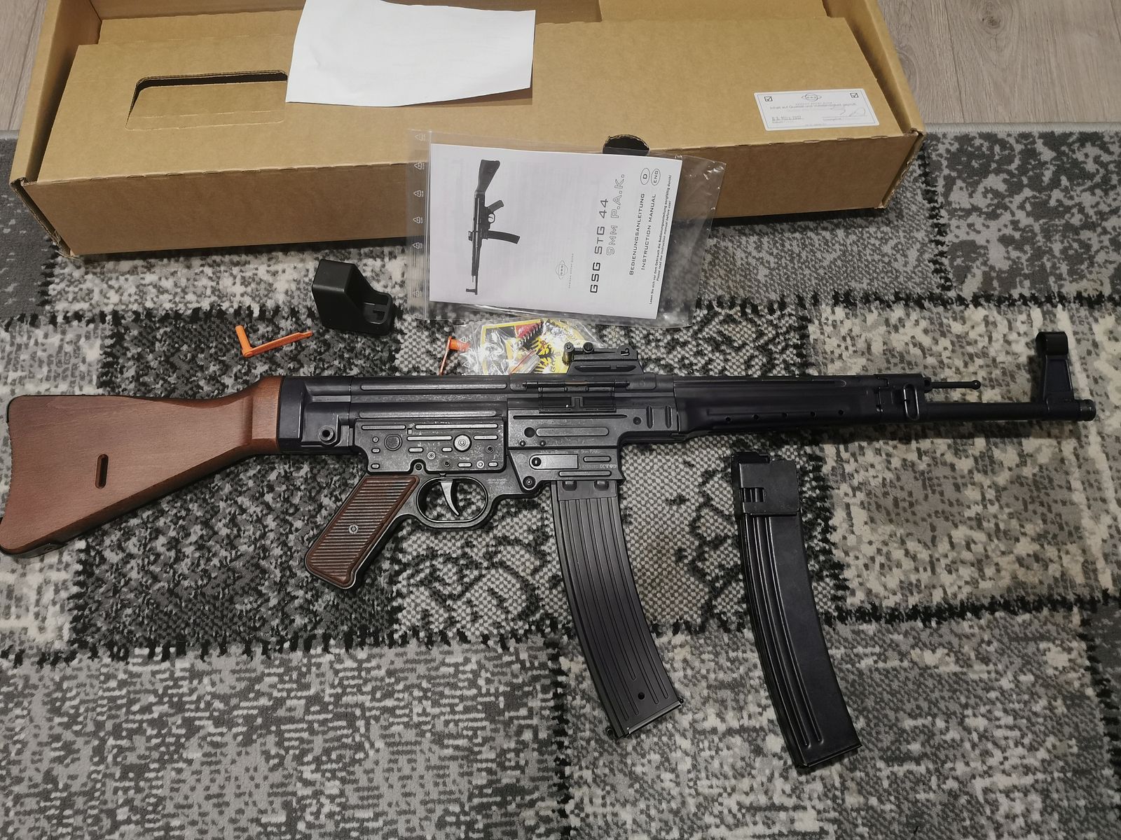 GSG StG 44 Schreckschussgewehr 9 mm P.A.K. Vollmetall Echtholz