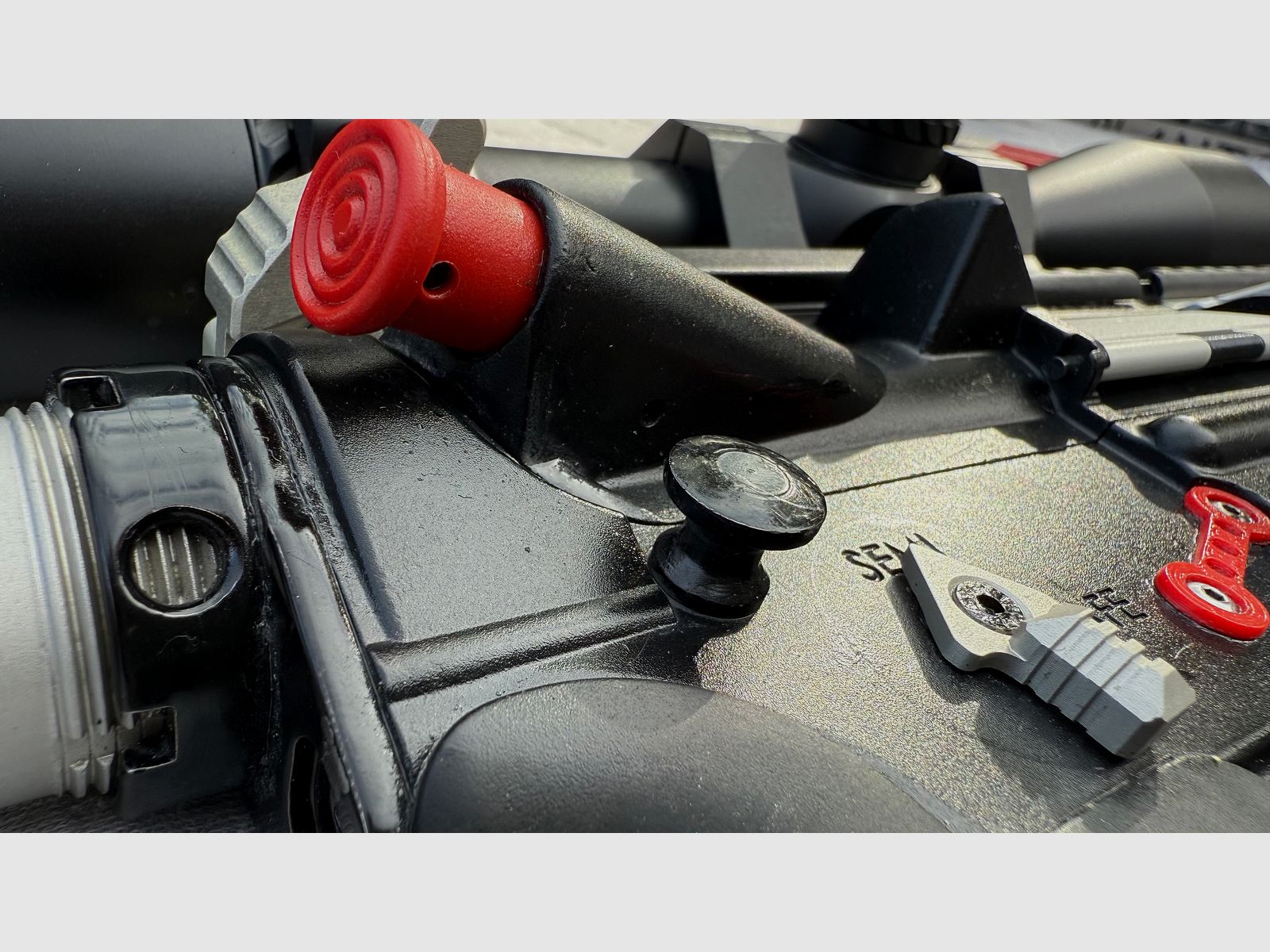 Tipppmann M4-22 Elite Red Line .22lr 16"  mit ZF 2,5-15x50 und Hipertouch  Competition 