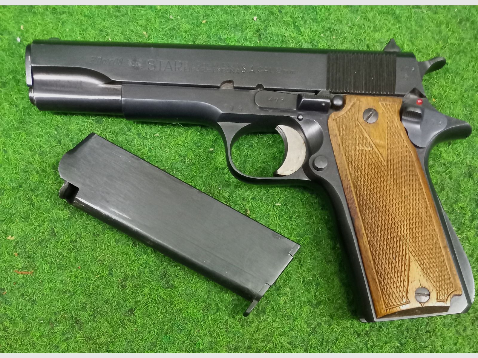 Star B Polizei Niedersachsen 9mm Luge. Patrone 08