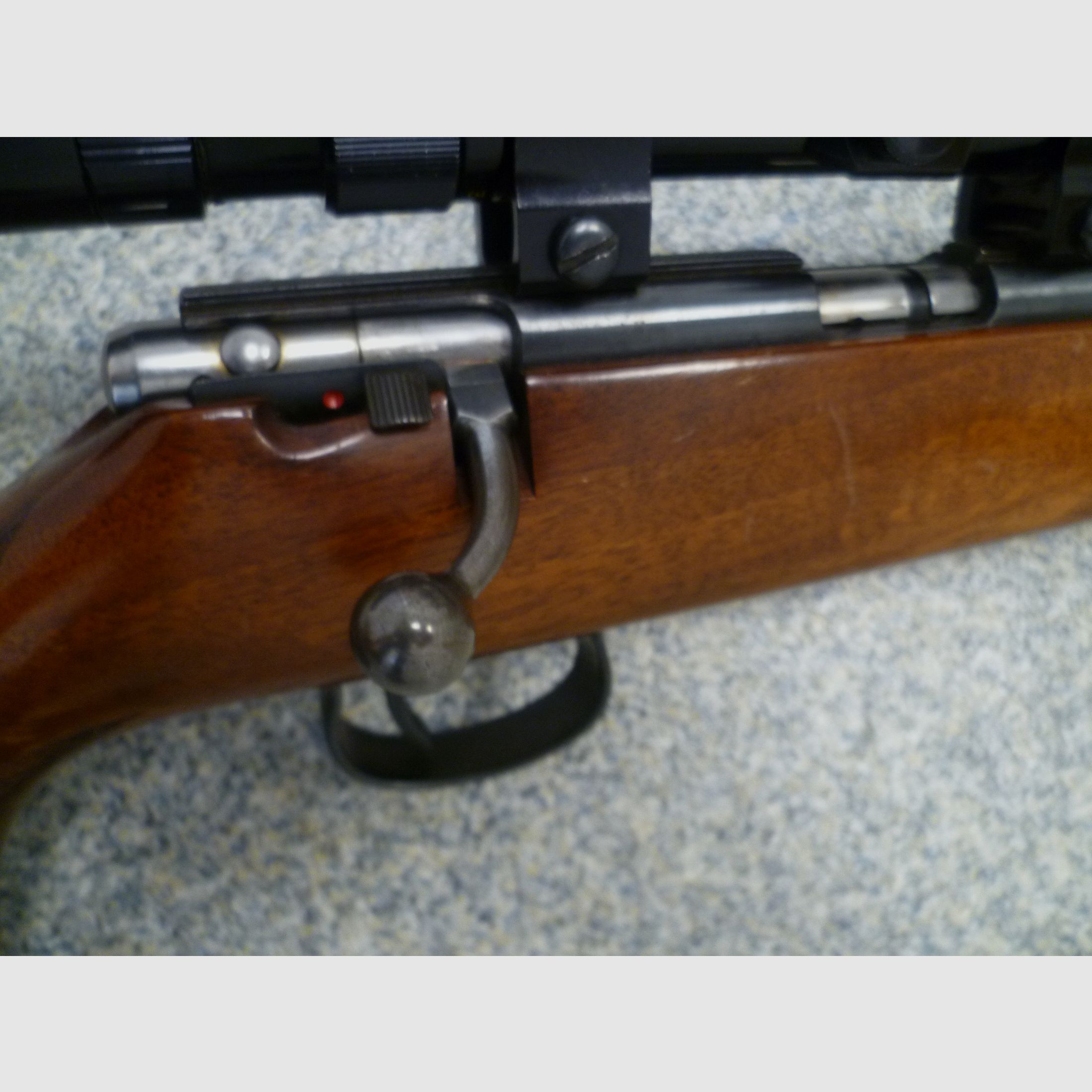 Repetierbüchse Anschütz Modell 1416 .22lr.