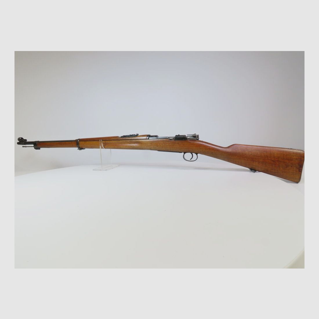 Piękny Carl Gustafs M96 w tym precyzyjne celowanie