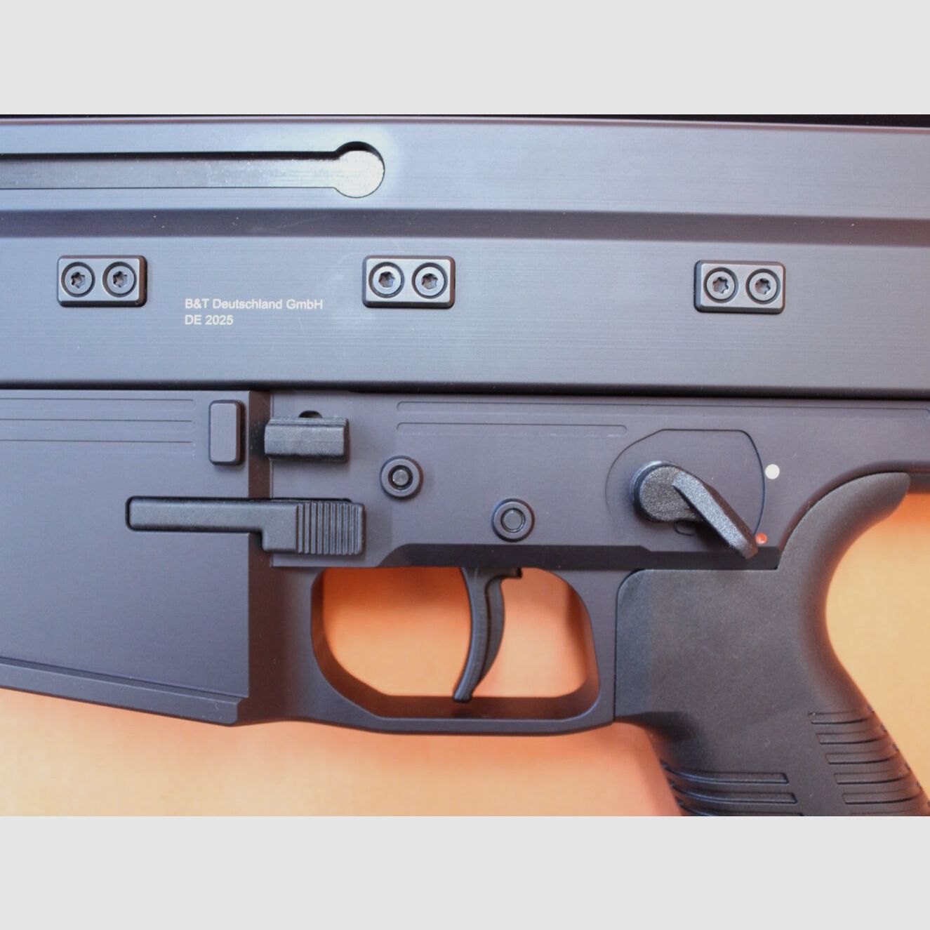 B&T AG Ha.Büchse .308Win B&T AG APC308 PRO DMR 480mm barrel with MFD 5/8-24/ side folding stock/ spare magazine