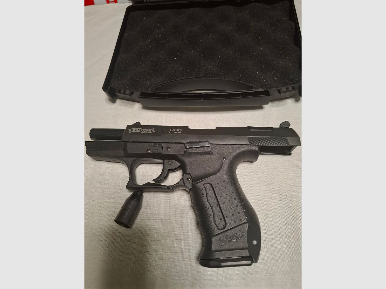 Walther P99  PTB 637 9mm P.A.K. 