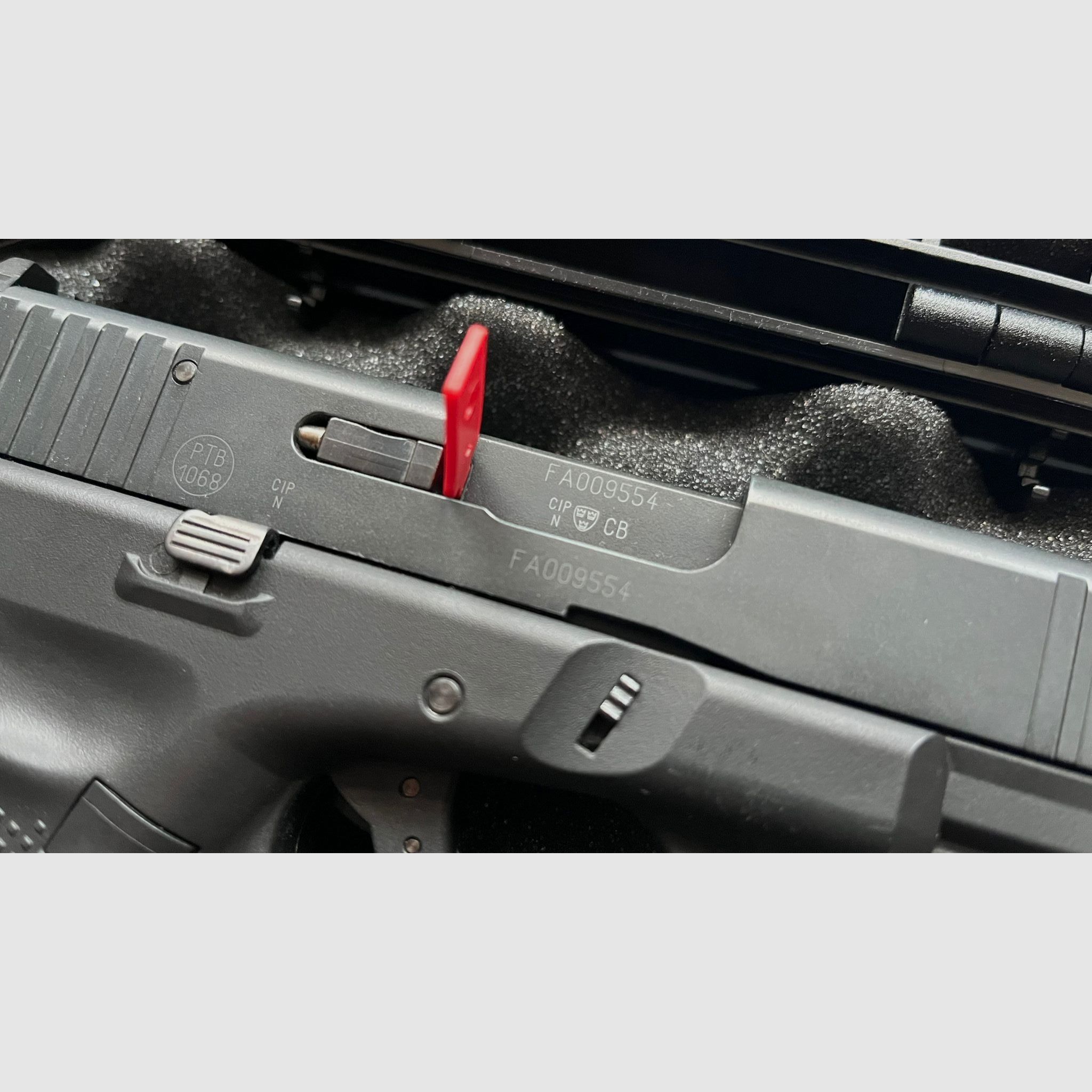 Glock 17 Gen 5 9mm P.A.K. Erste Edition Umarex - Neuzustand - mit originalem Glock Koffer und Zubehör (Vollständiges Set)