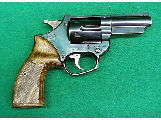 Revólver FN Barracuda de 4"