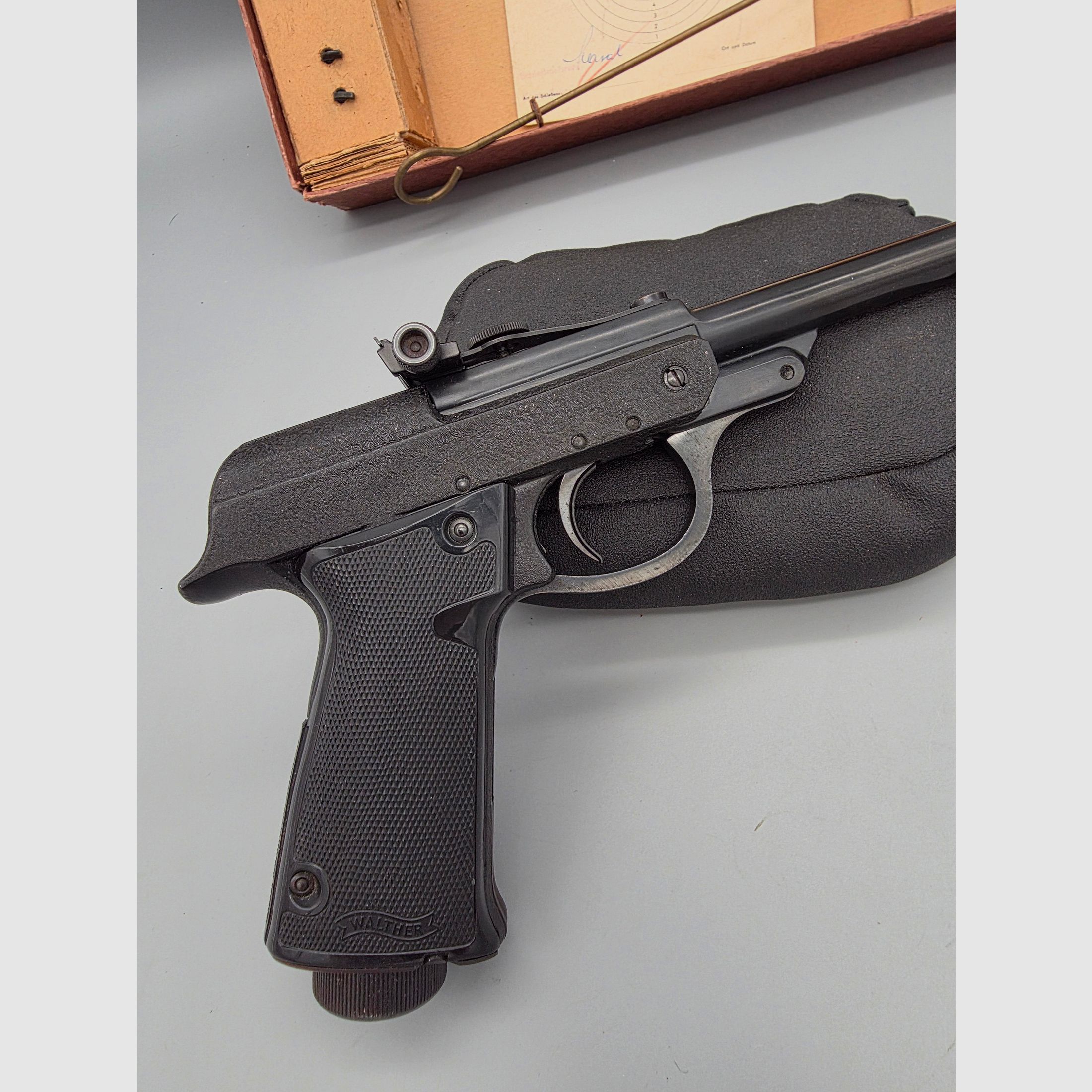 Ohne "F" !!! Luftpistole Walther Mod. LP 53 im OVP Karton u. Anschuss Scheibe aus den 60iger James Bond 007 