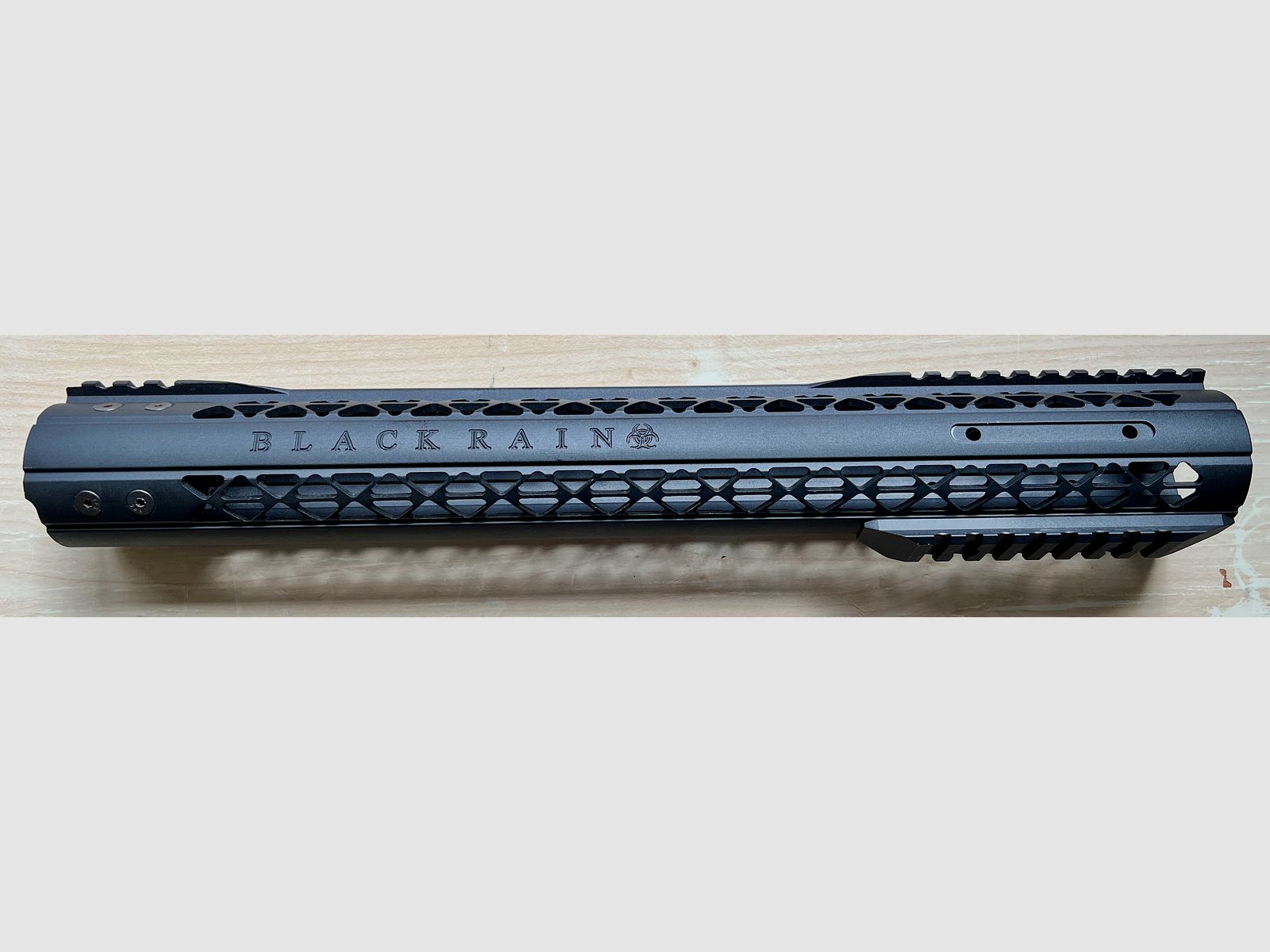 Black Rain Ordnance AR15 Handguard 15″ Freefloat Rail Picatinny – BRO – selten – neu
