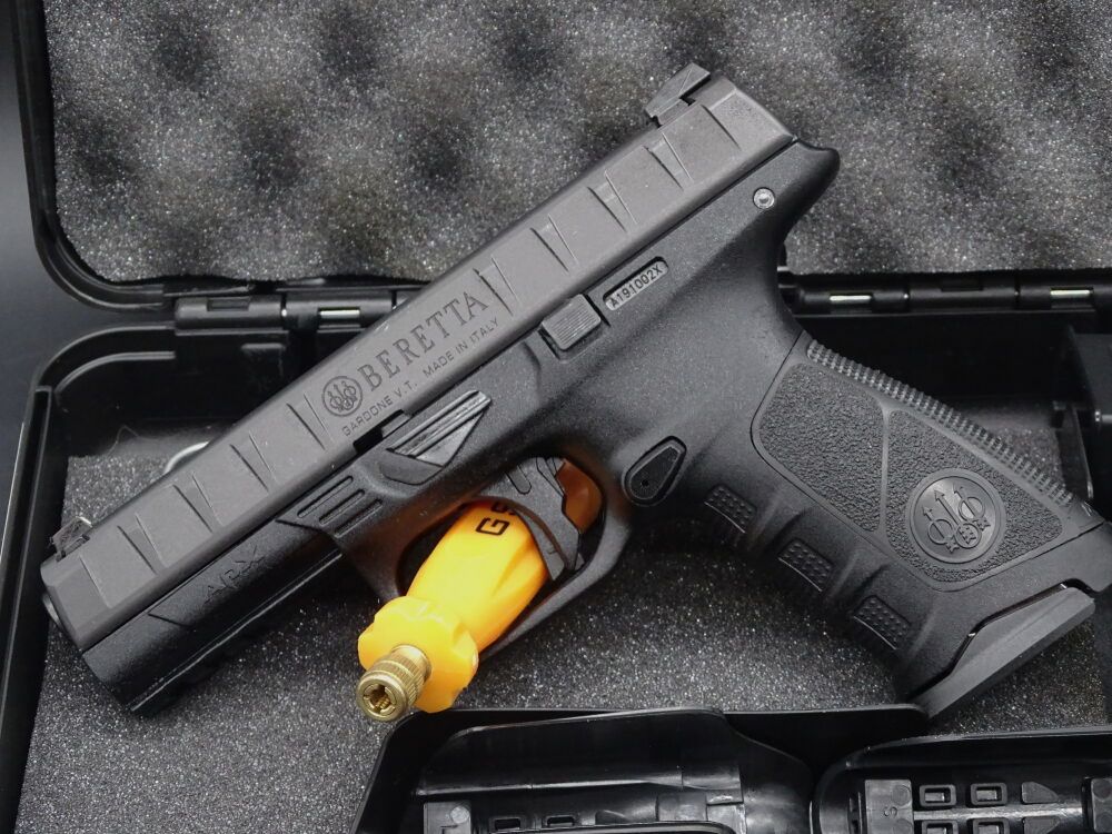 Beretta APX Kaliber 9mm Luger NEUWAFFE APX